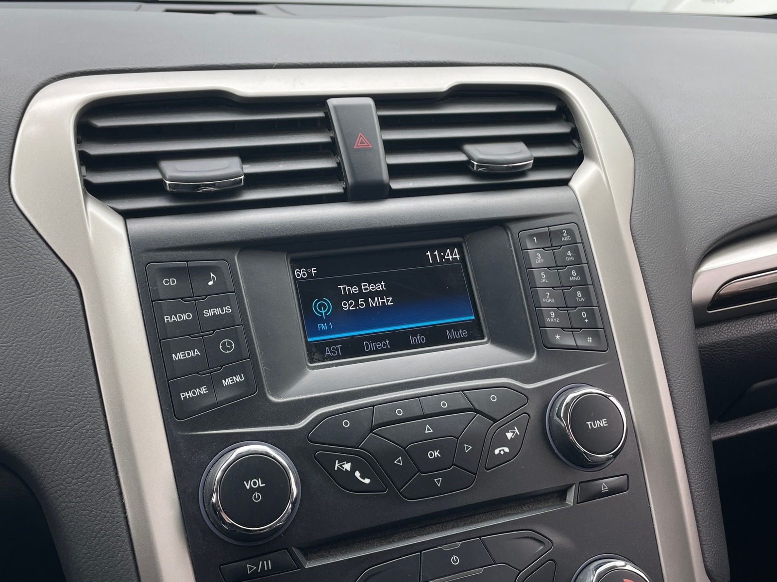 Thumbnail: 2014 Ford Fusion - 3