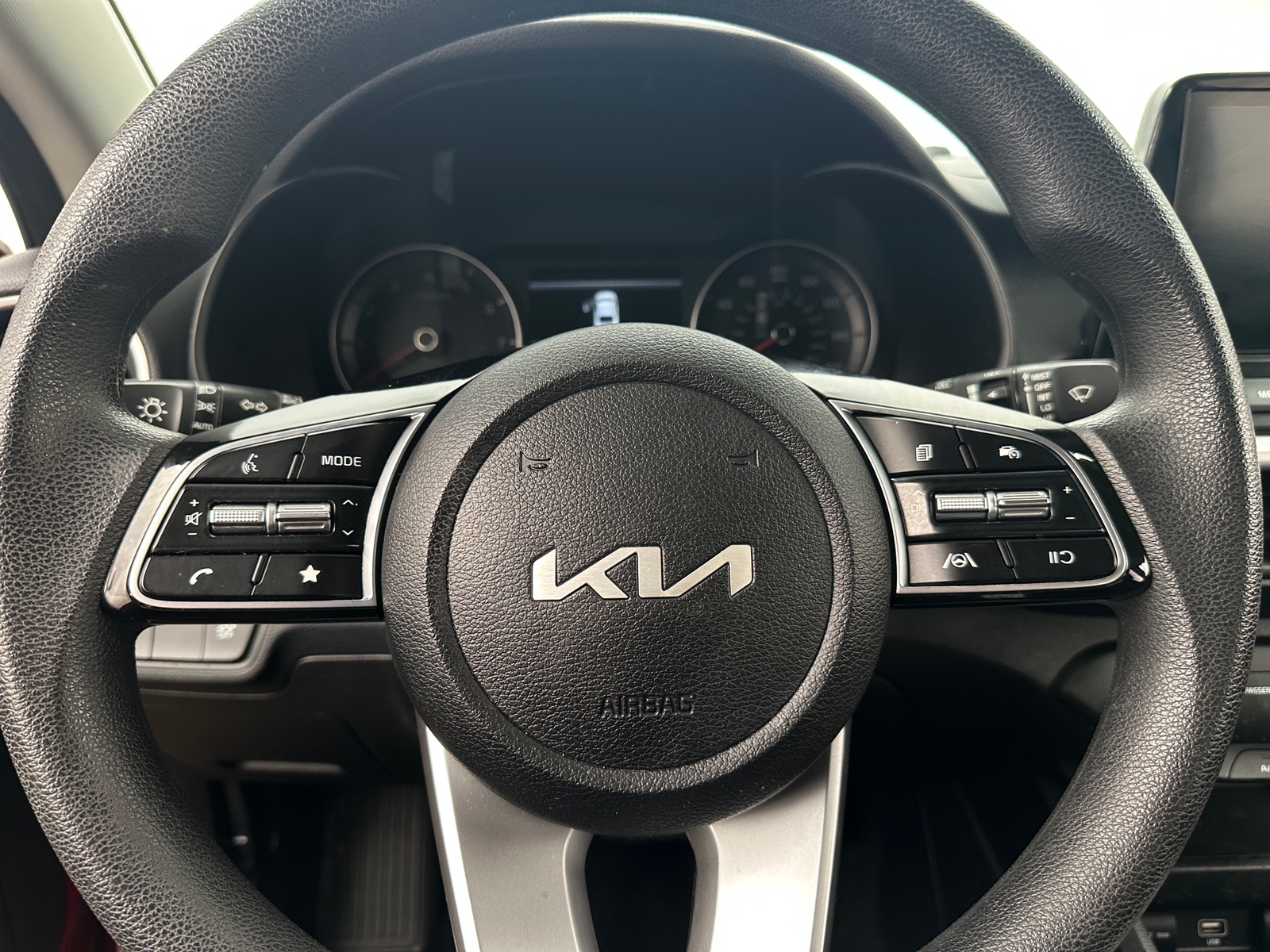 Thumbnail: 2022 Kia Forte - 5