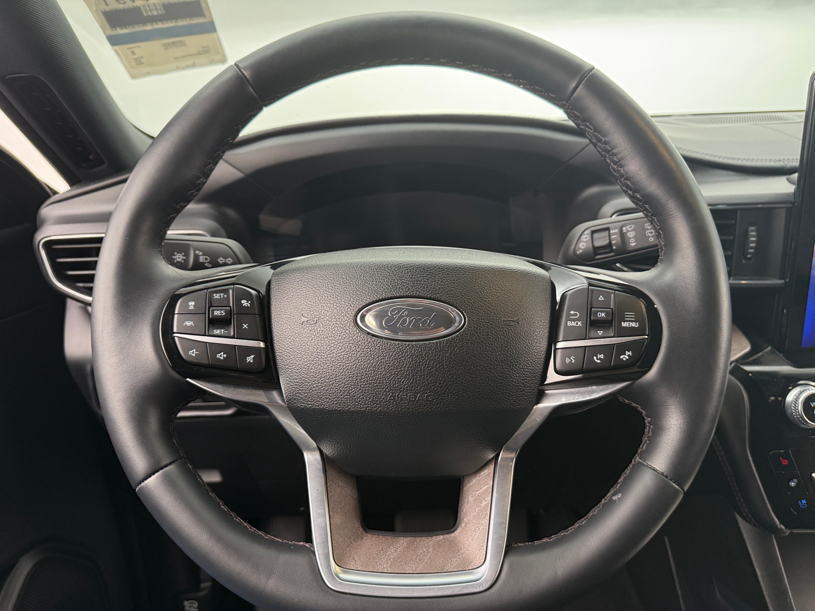 Thumbnail: 2023 Ford Explorer - 4