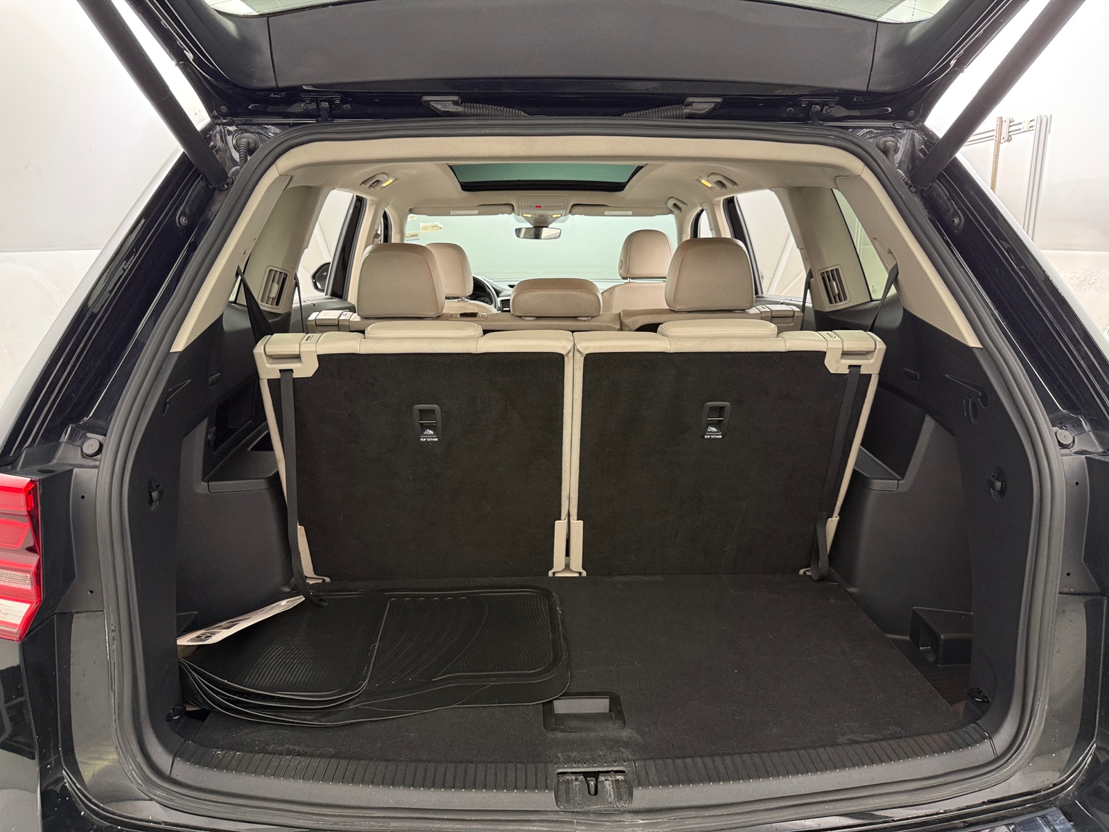 Thumbnail: 2018 Volkswagen Atlas - 6