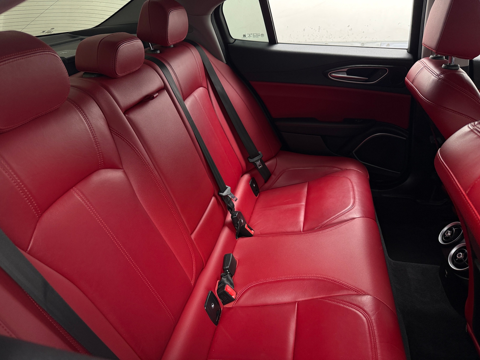 Thumbnail: 2018 Alfa Romeo Giulia - 5