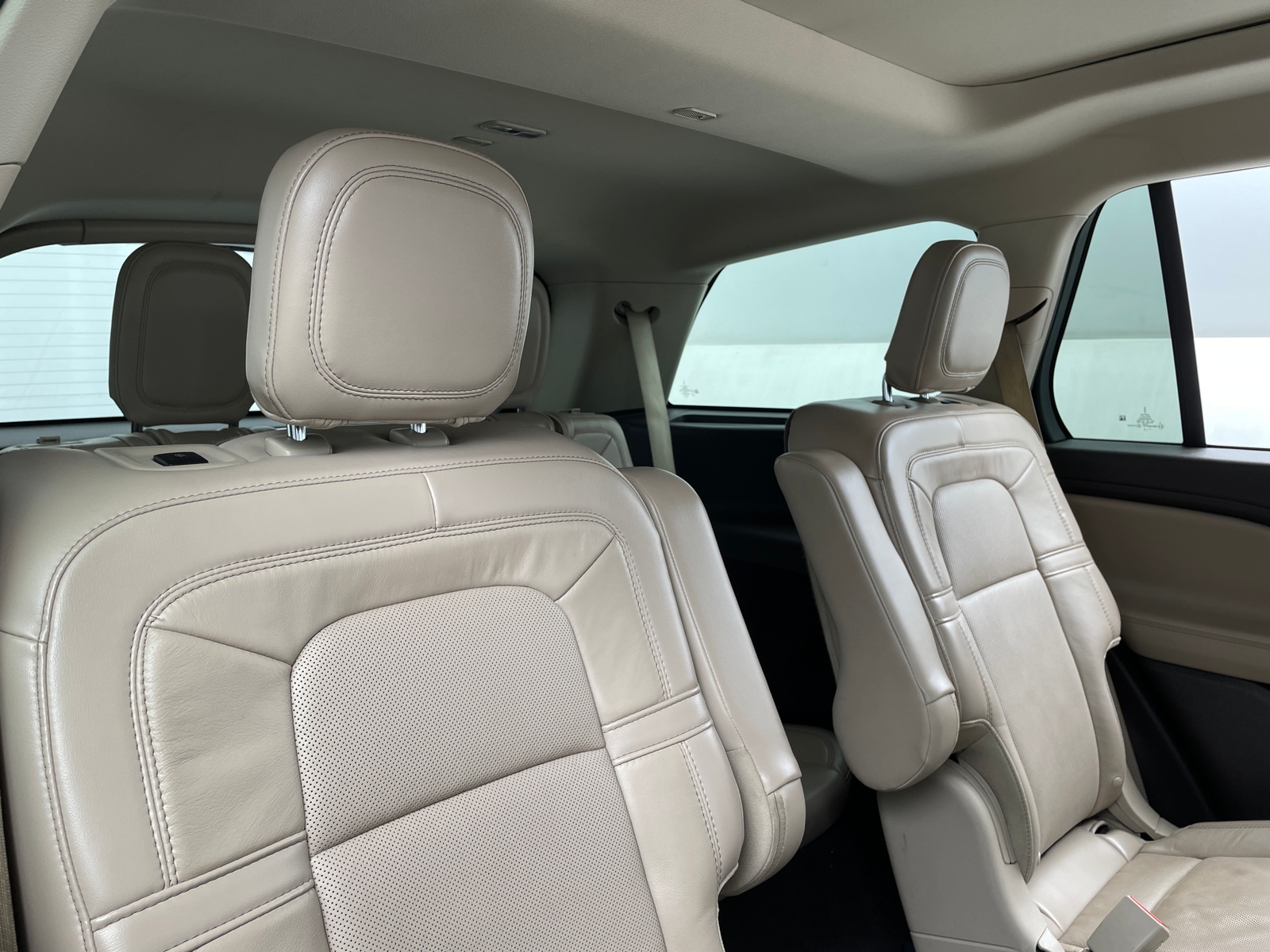 Thumbnail: 2021 Lincoln Aviator - 5