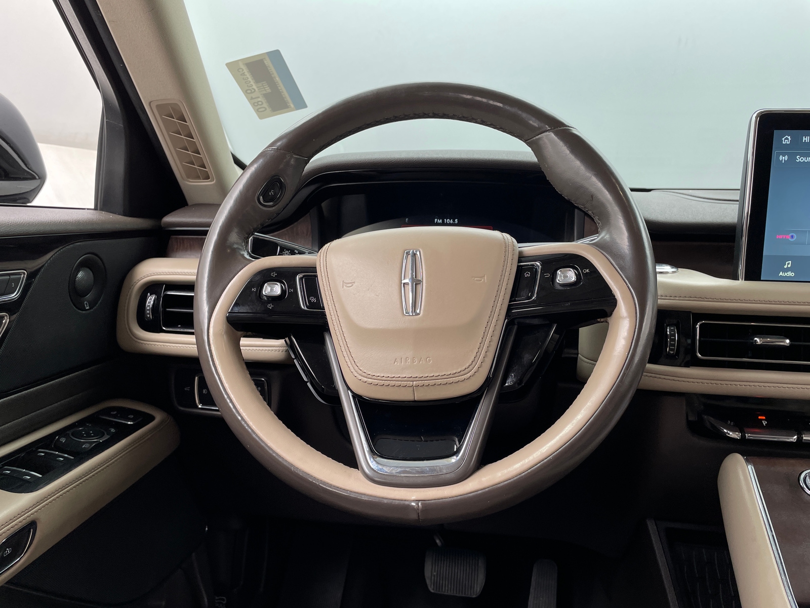 Thumbnail: 2021 Lincoln Aviator - 4