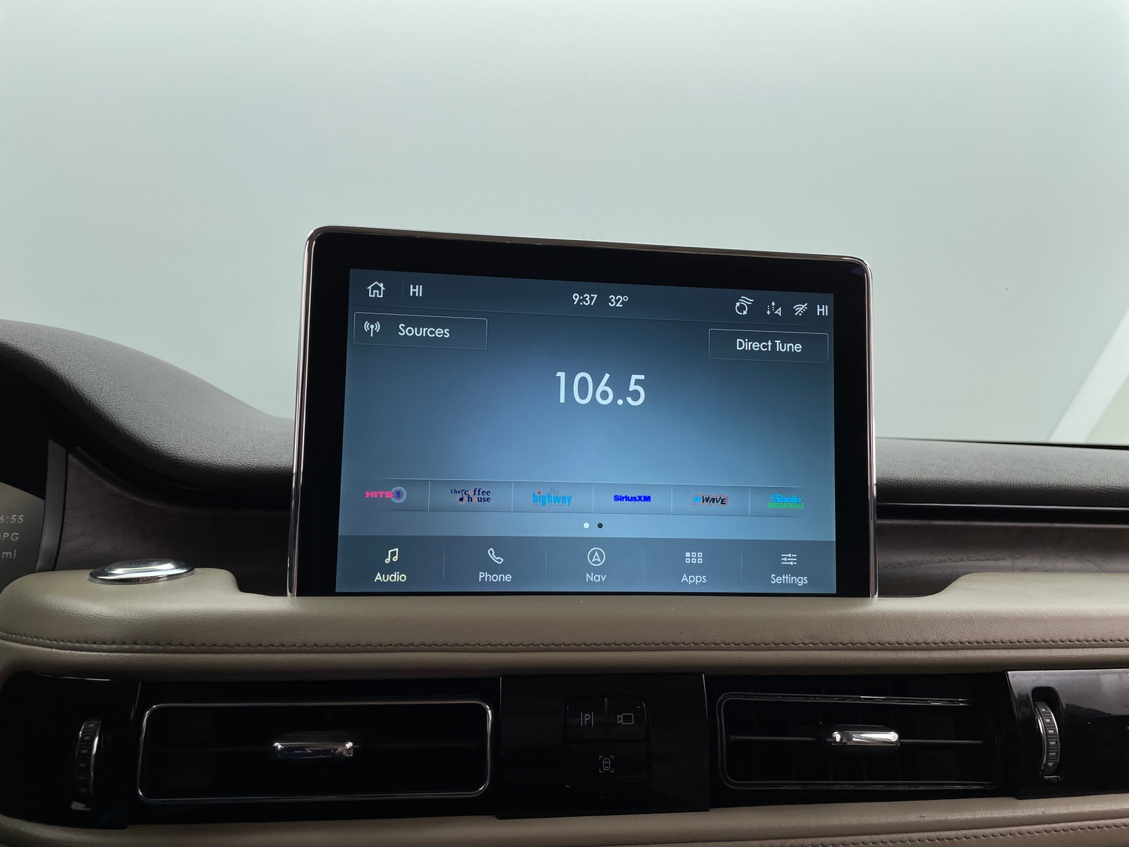 Thumbnail: 2021 Lincoln Aviator - 3