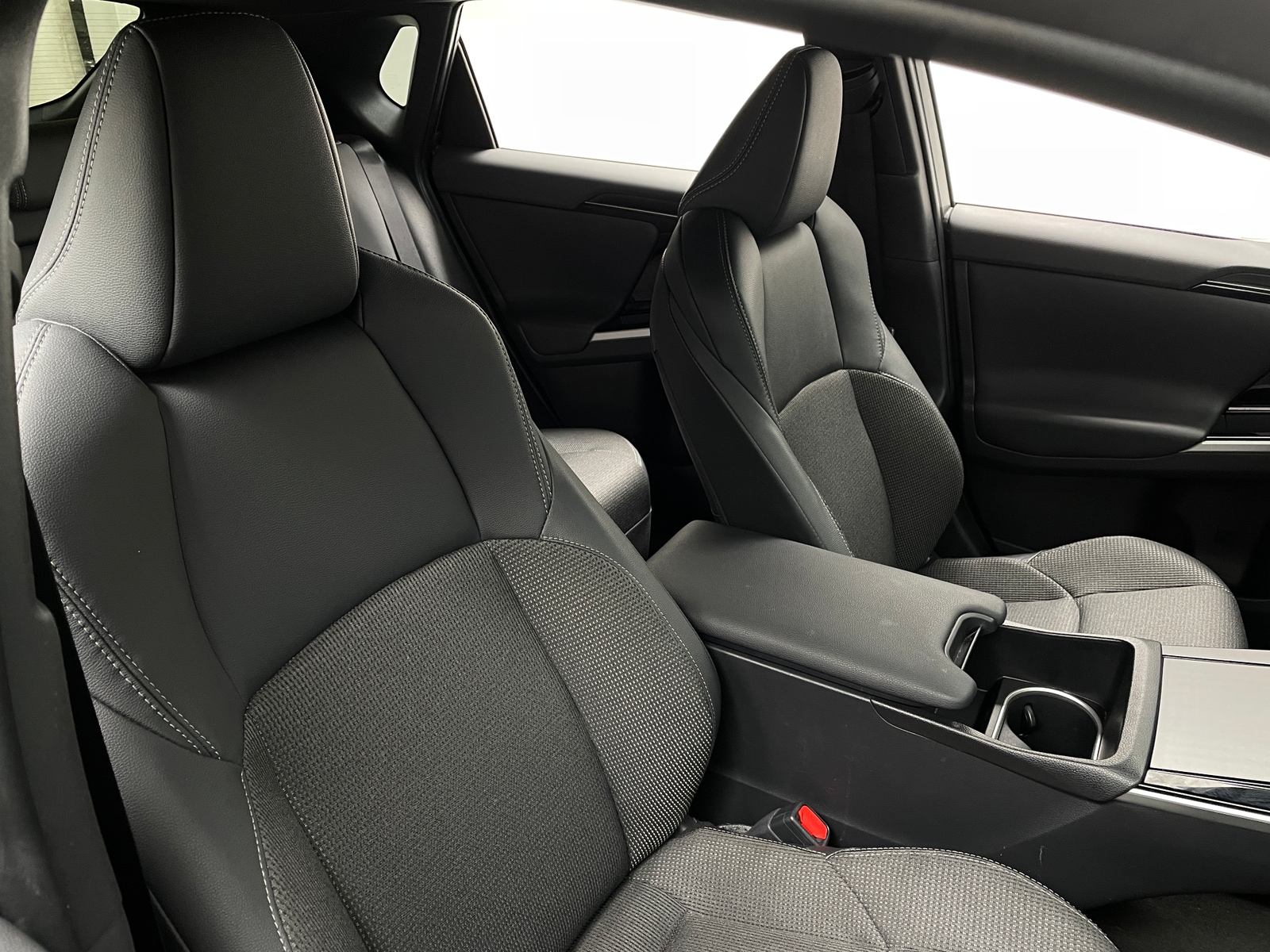 Thumbnail: 2024 Toyota bZ4X - 2