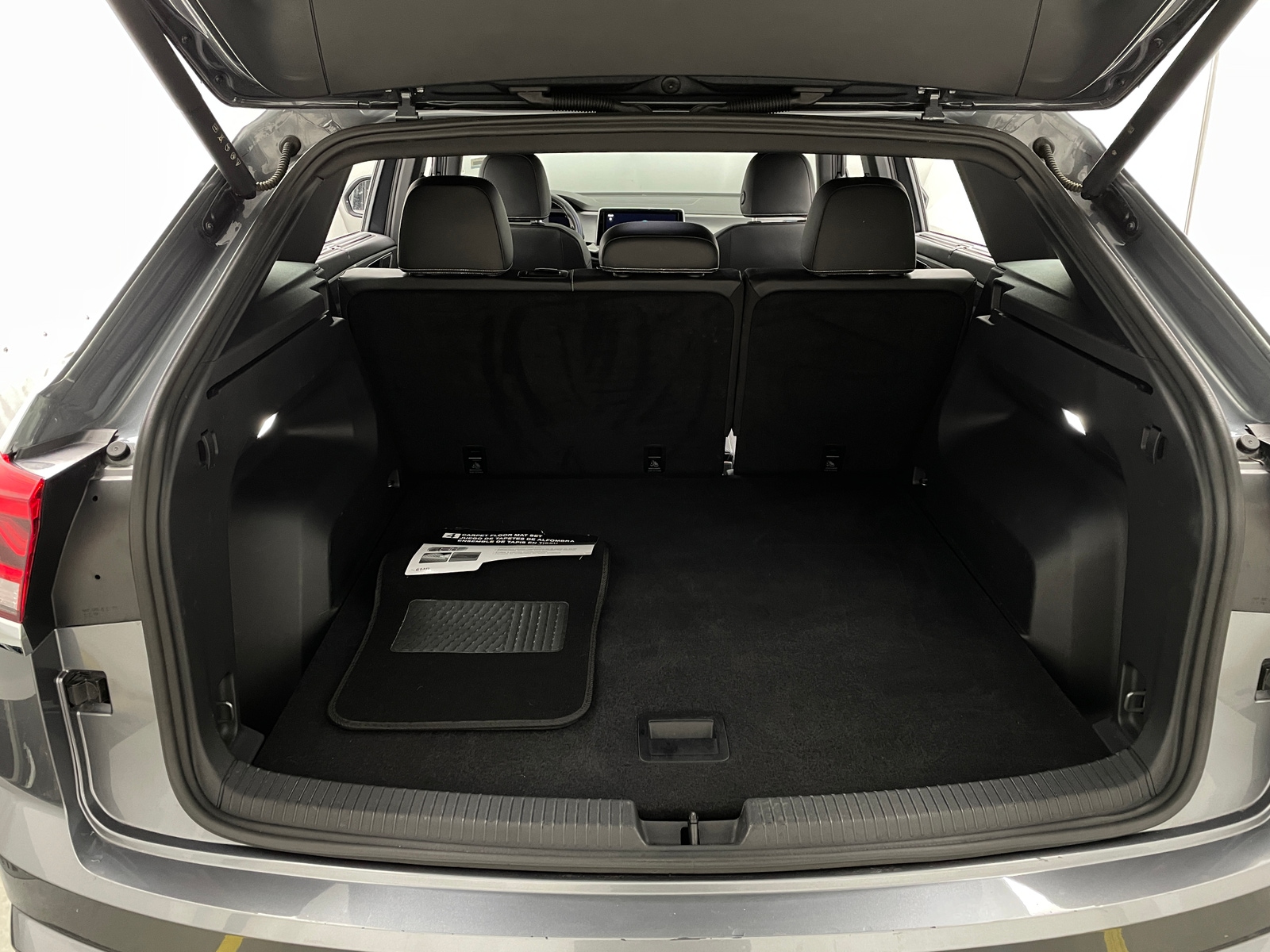 Thumbnail: 2025 Volkswagen Atlas - 6