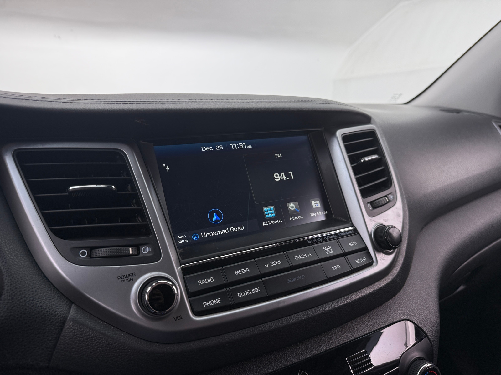 Thumbnail: 2017 Hyundai Tucson - 3