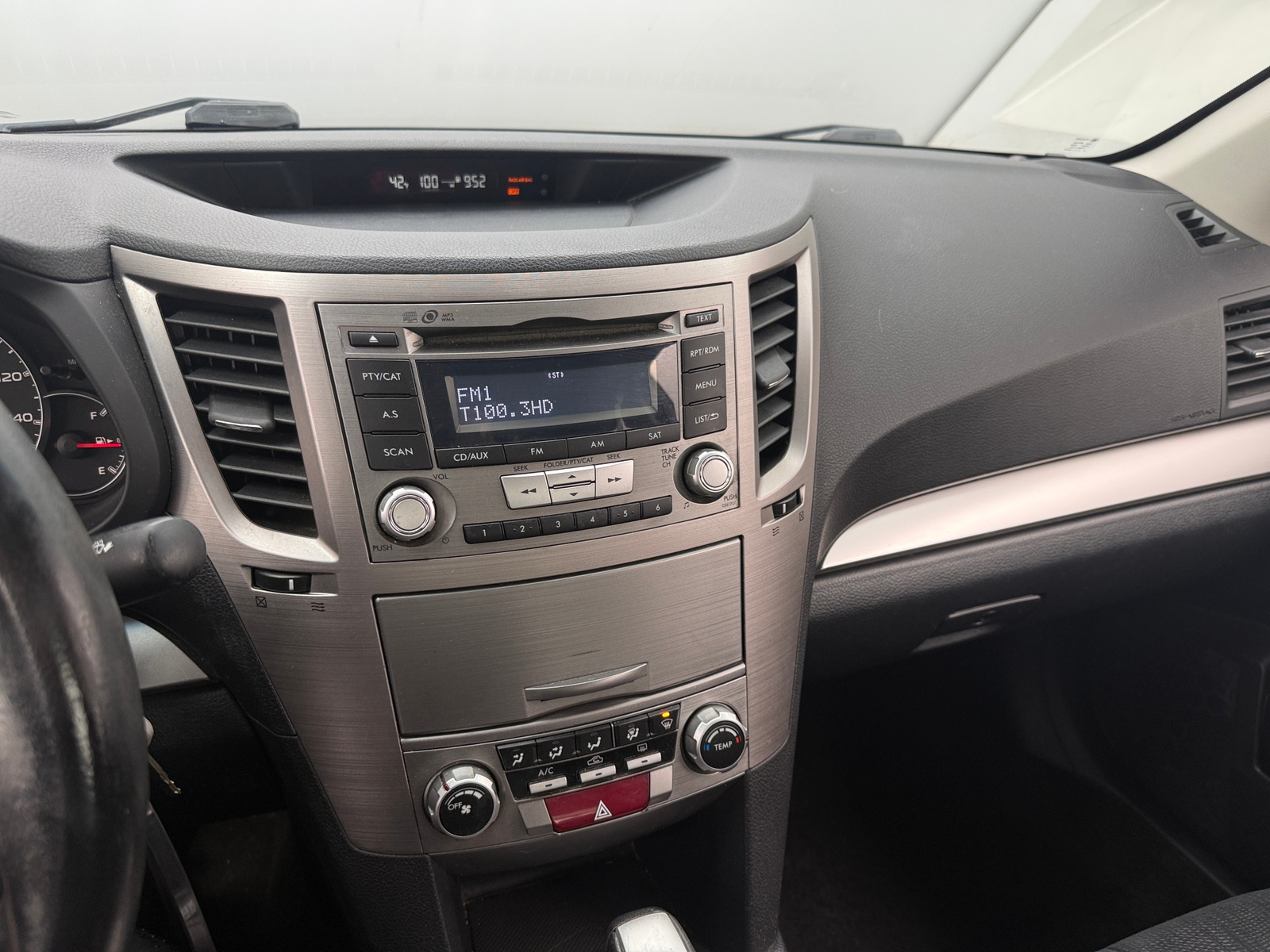 Thumbnail: 2013 Subaru Legacy - 4