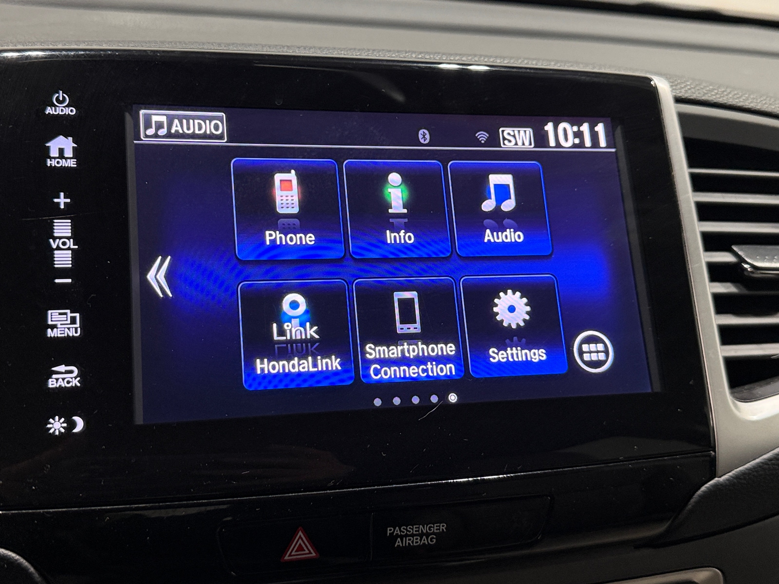 Thumbnail: 2018 Honda Pilot - 3