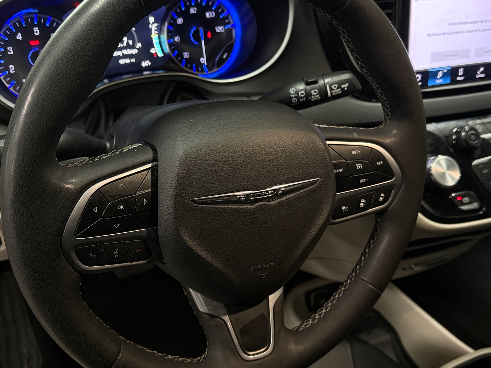 Thumbnail: 2024 Chrysler Pacifica - 4