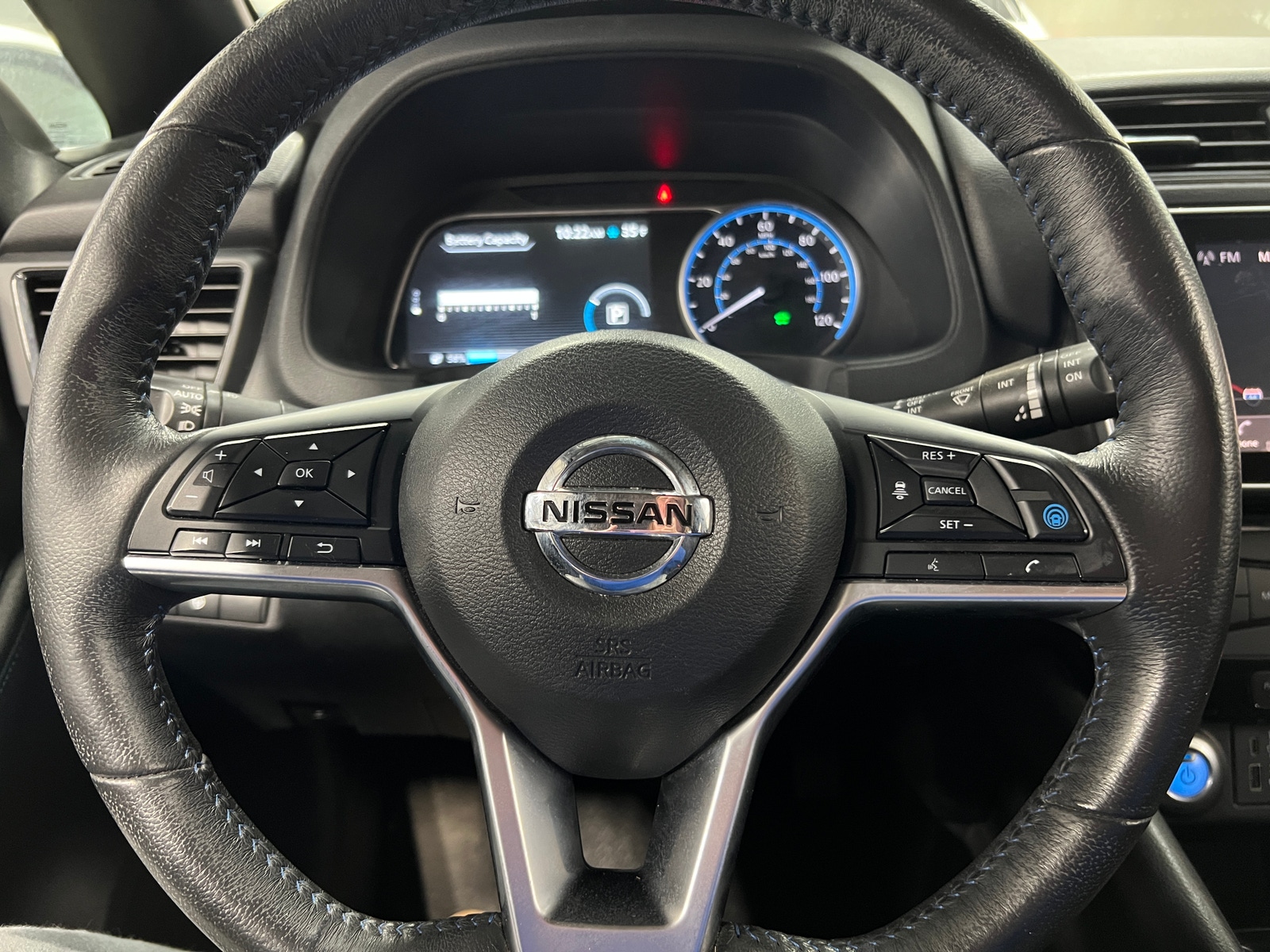 Thumbnail: 2022 Nissan Leaf - 5