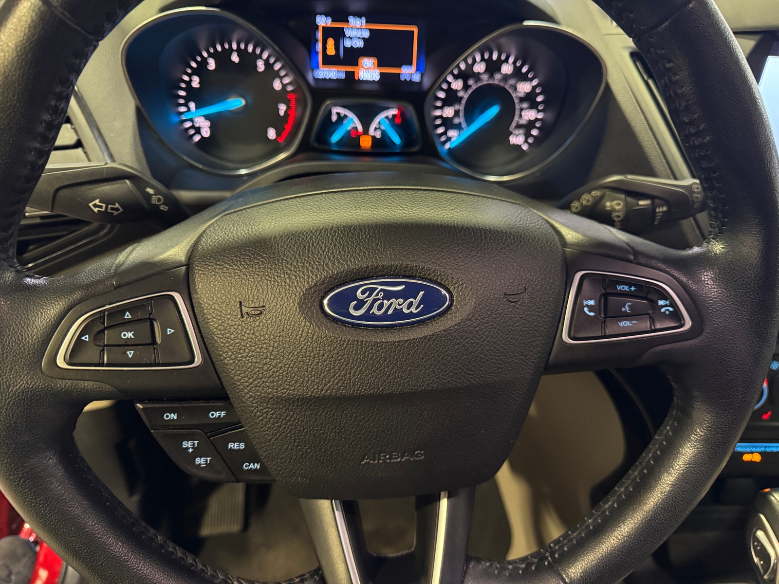 Thumbnail: 2019 Ford Escape - 4