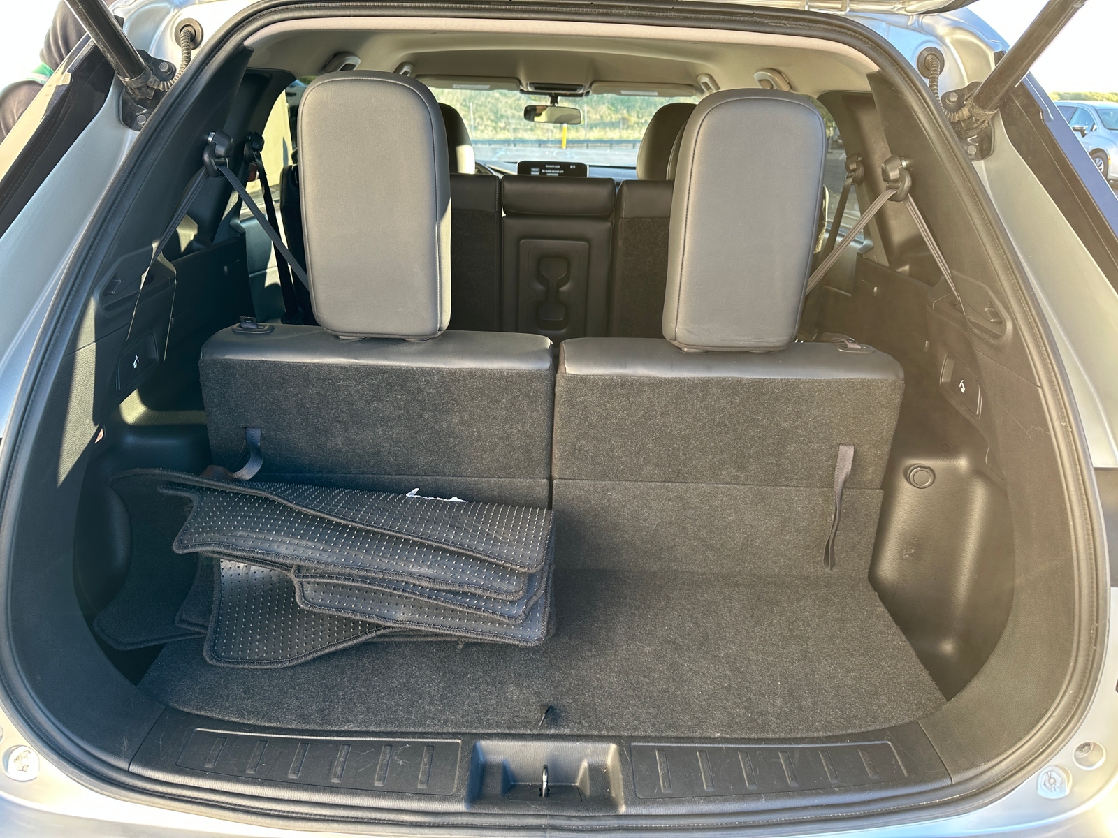 Thumbnail: 2024 Mitsubishi Outlander - 6