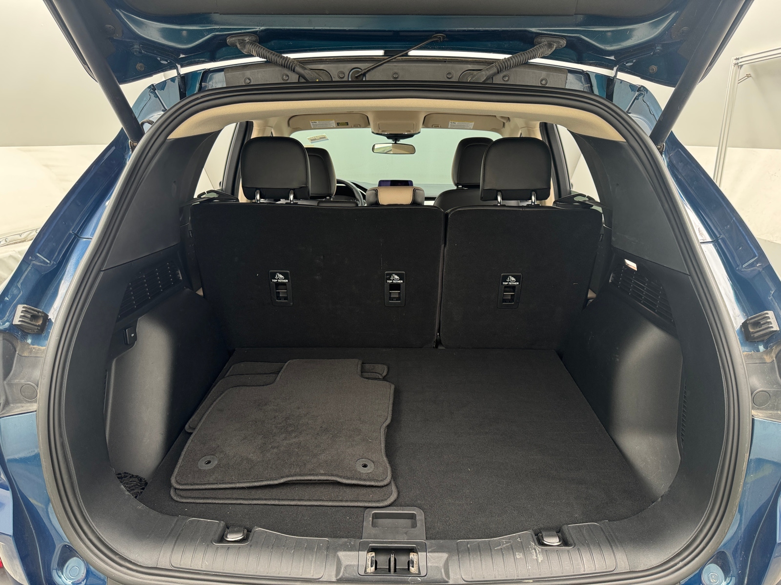 Thumbnail: 2020 Ford Escape - 6