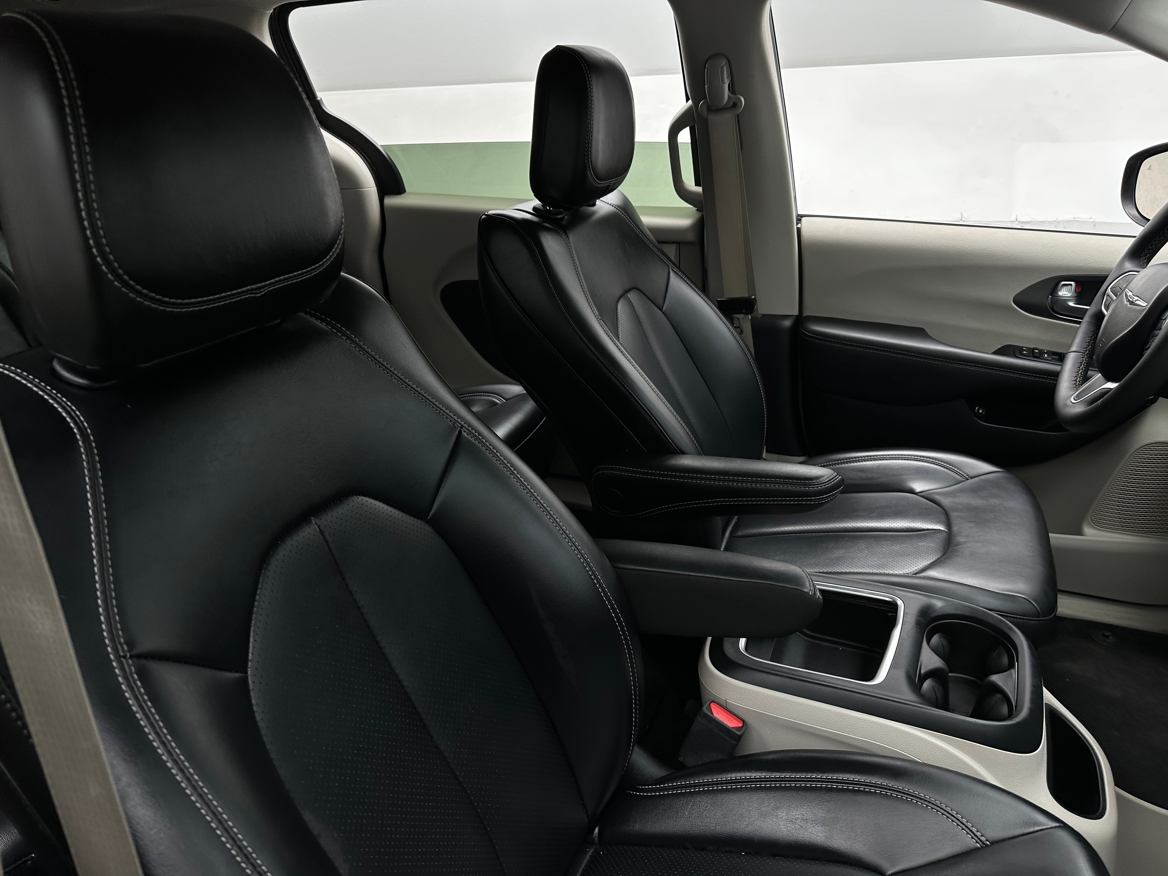 2023 Chrysler Pacifica Hybrid