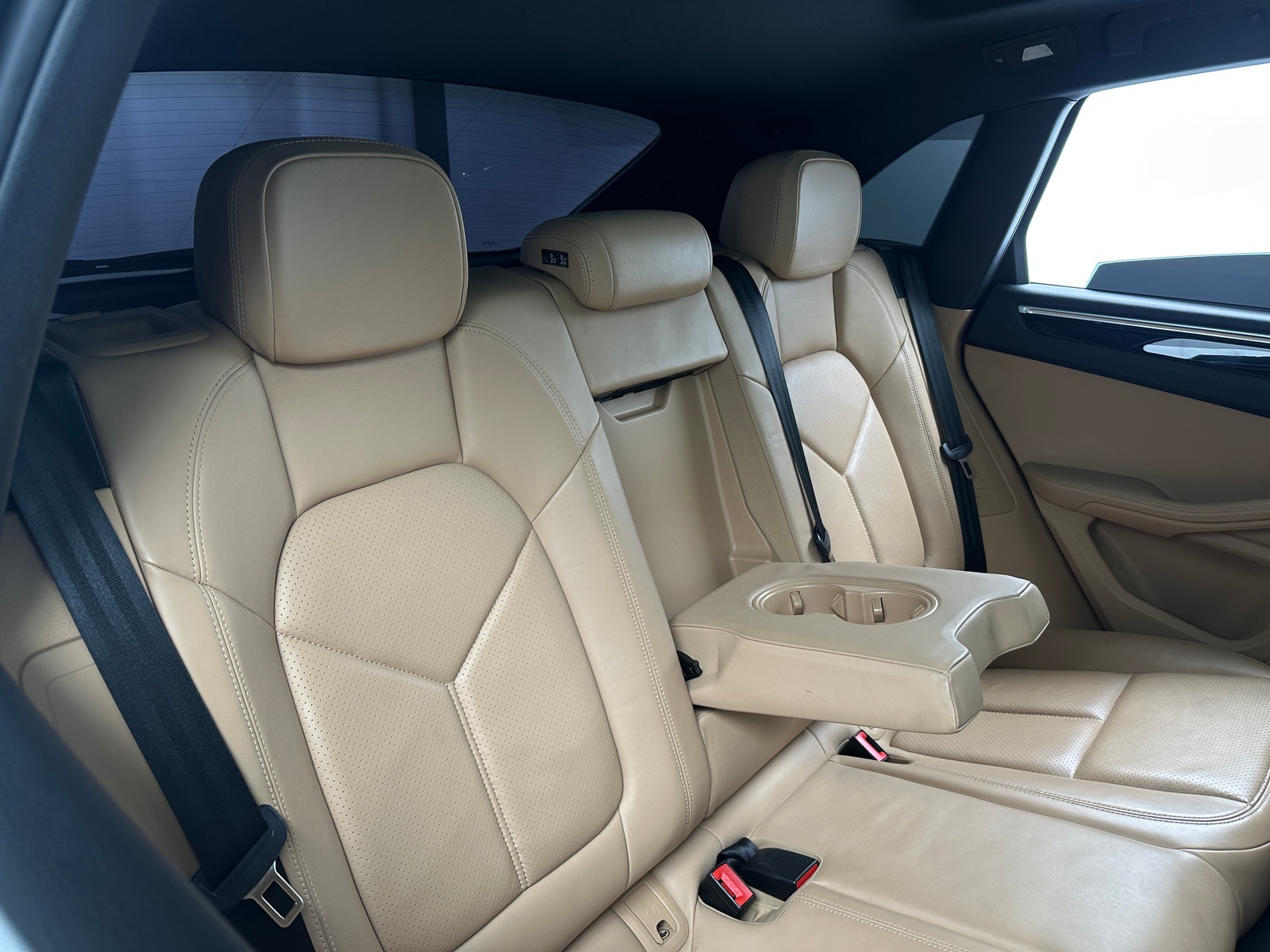 Thumbnail: 2018 Porsche Macan - 6