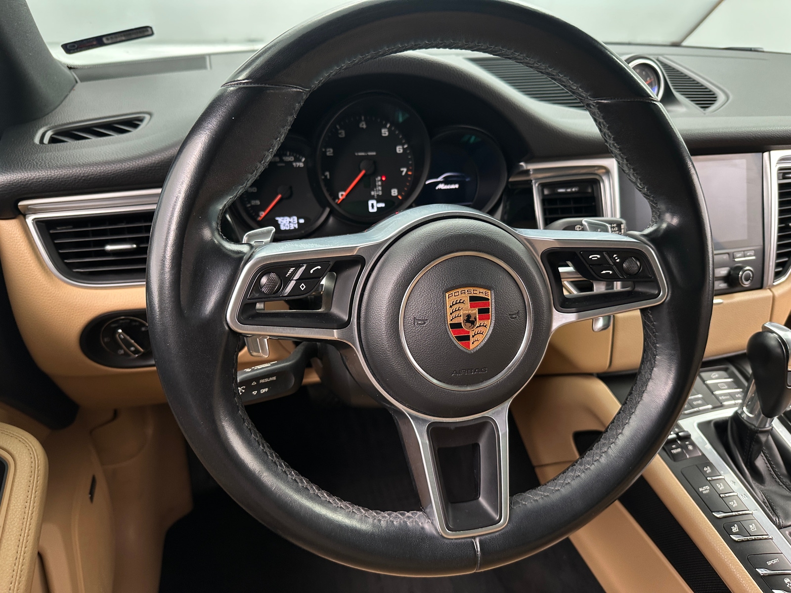 Thumbnail: 2018 Porsche Macan - 5