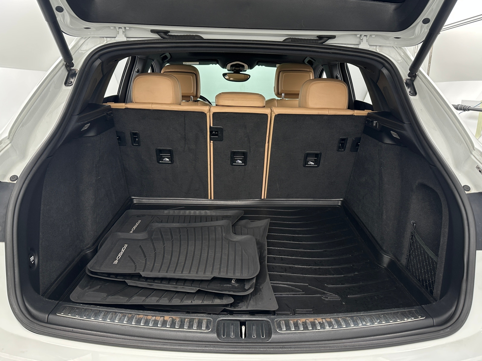 Thumbnail: 2018 Porsche Macan - 7