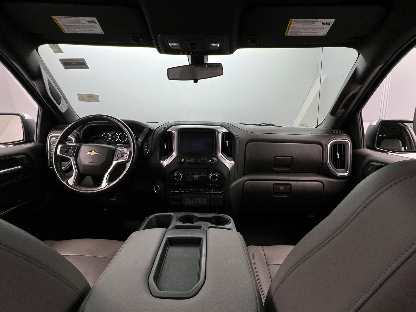 Thumbnail: 2020 Chevrolet Silverado 1500 - 3