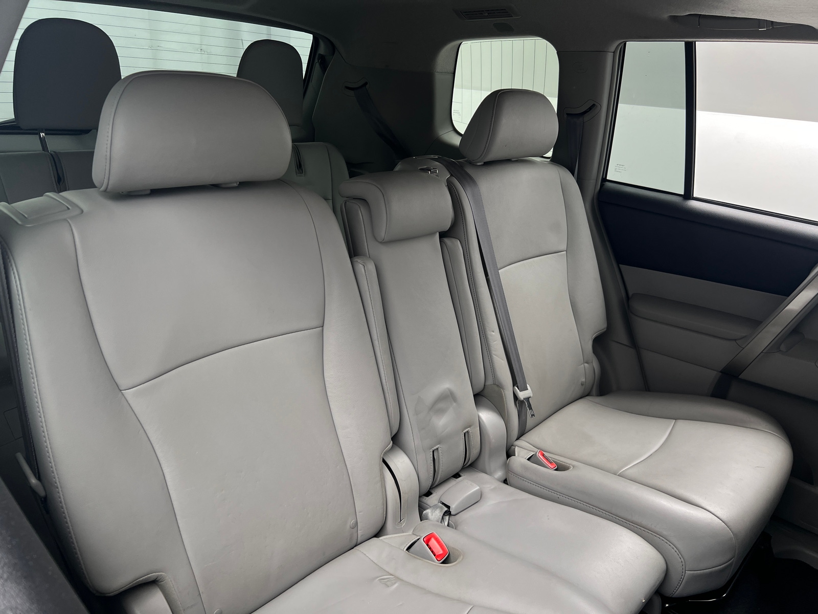 Thumbnail: 2012 Toyota Highlander - 6