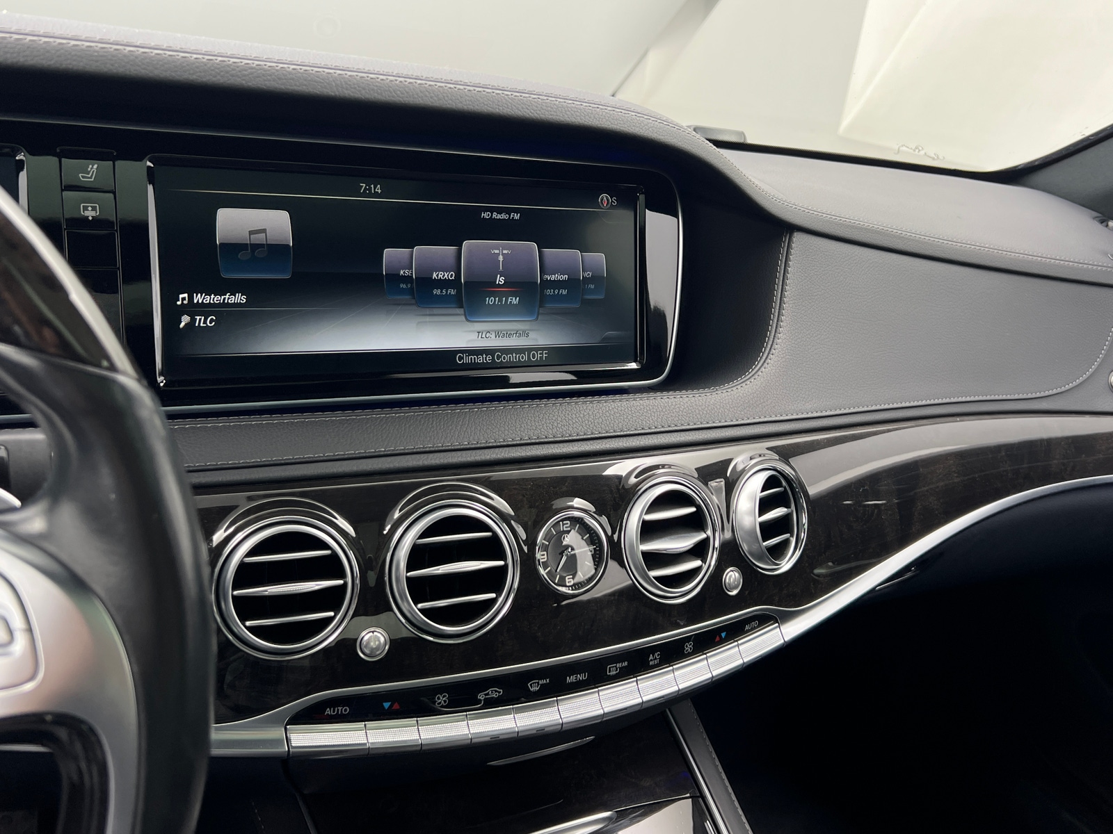 Thumbnail: 2016 Mercedes-Benz S-Class - 3