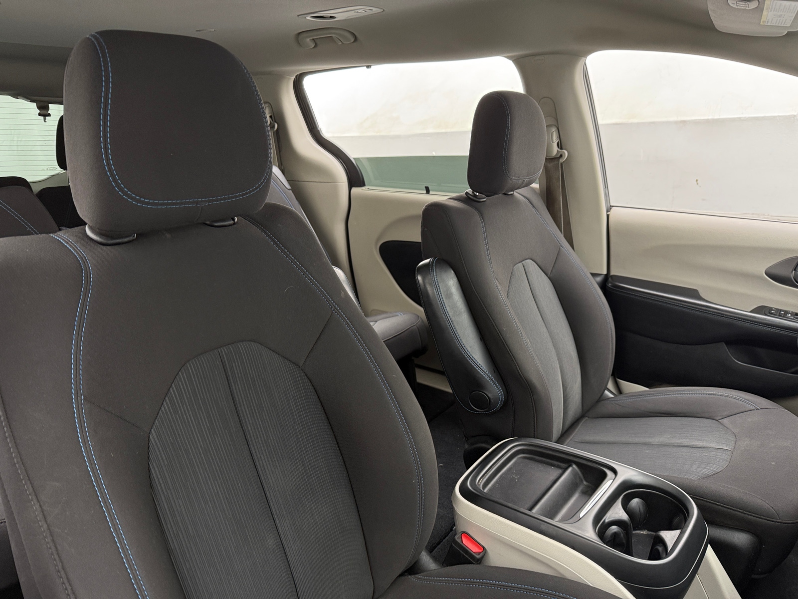 Thumbnail: 2021 Chrysler Pacifica - 2