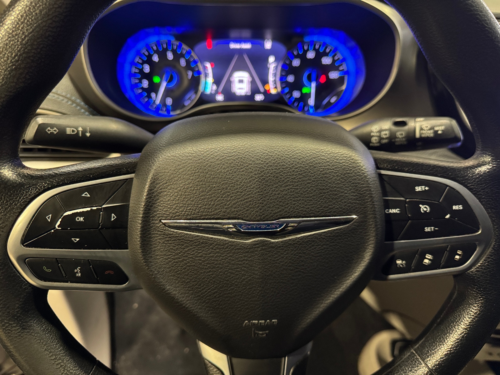 Thumbnail: 2021 Chrysler Pacifica - 5