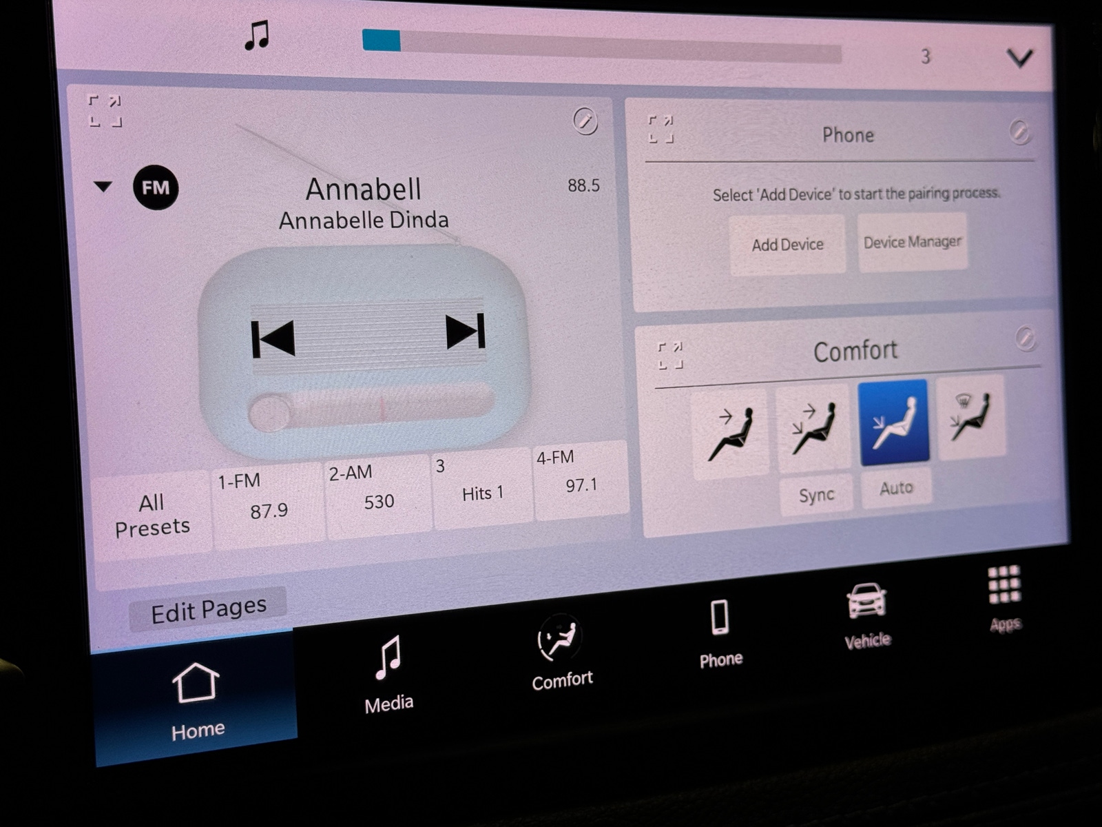 Thumbnail: 2021 Chrysler Pacifica - 4