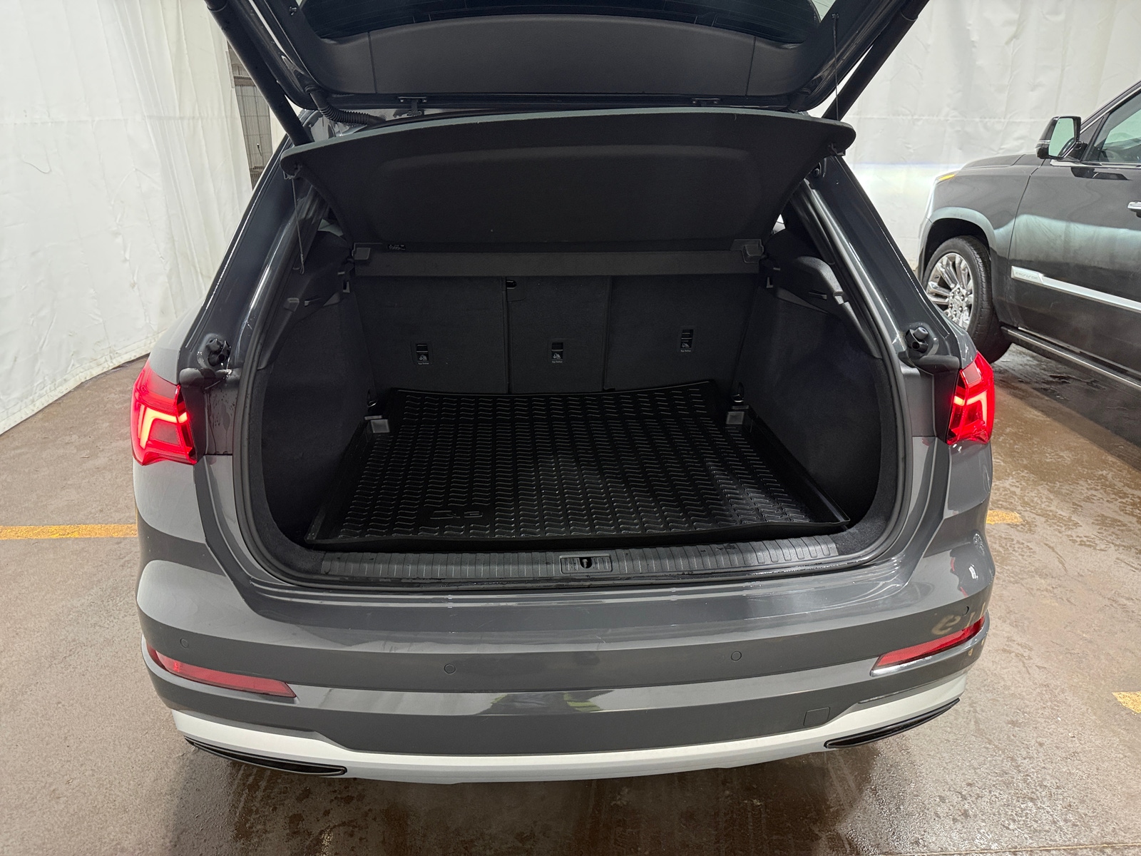 Thumbnail: 2020 Audi Q3 - 6