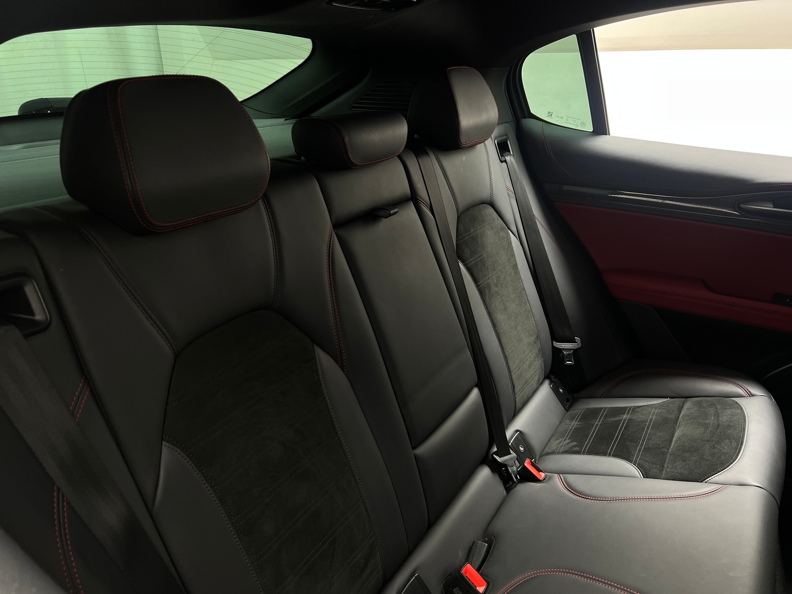 Thumbnail: 2021 Alfa Romeo Stelvio - 5