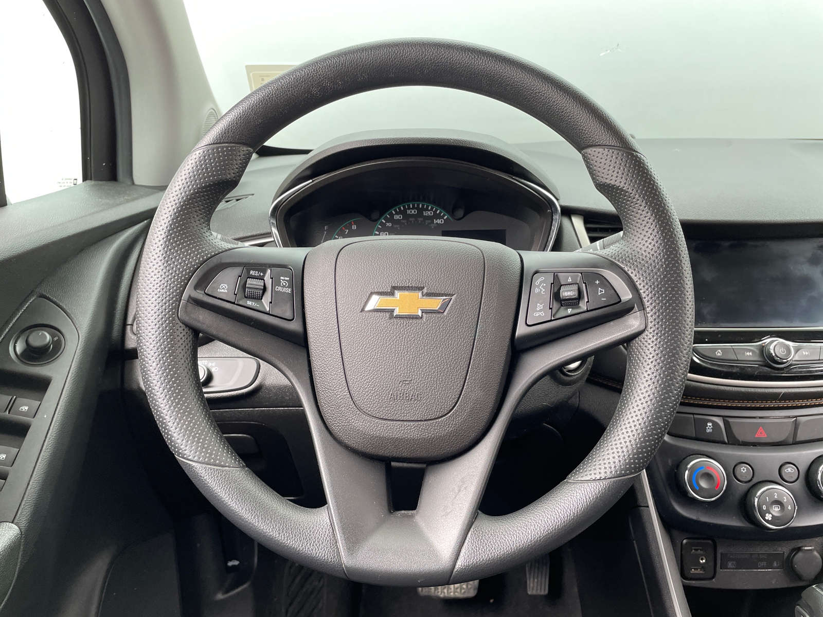 Thumbnail: 2020 Chevrolet Trax - 5