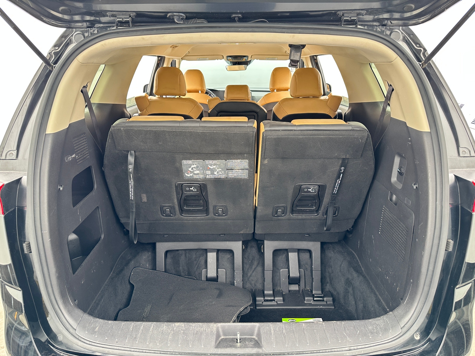 Thumbnail: 2024 Kia Carnival - 6