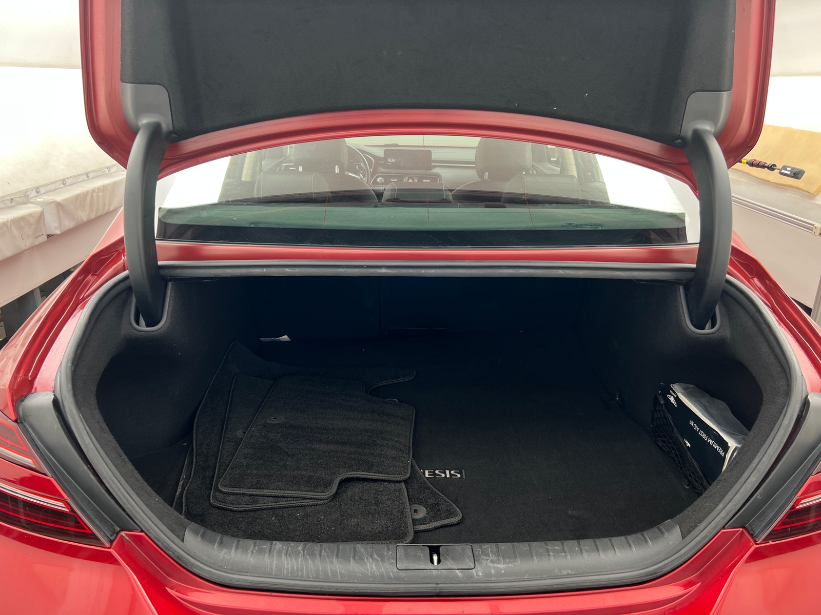 Thumbnail: 2022 Genesis G70 - 6