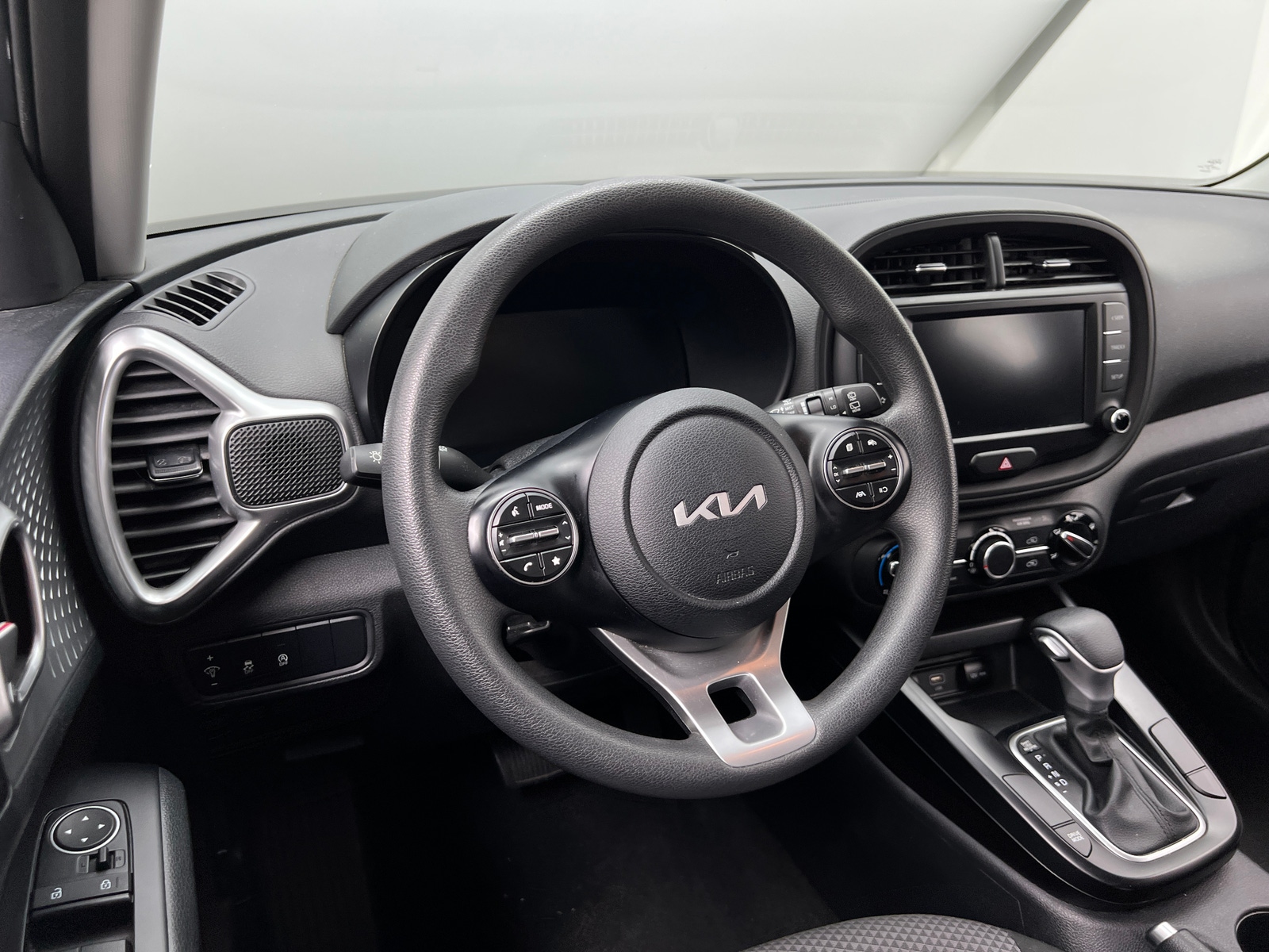 Thumbnail: 2024 Kia Soul - 5