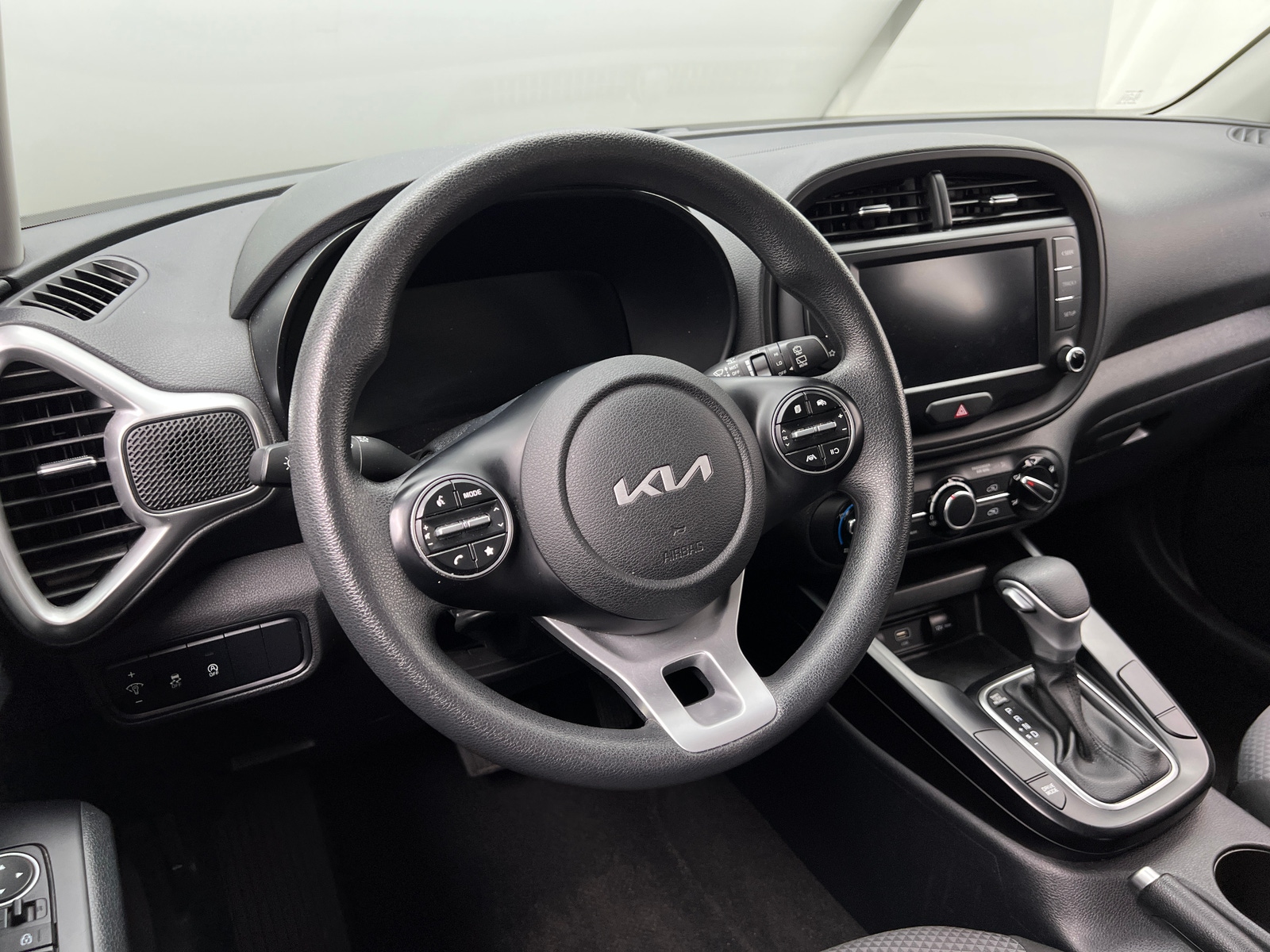 Thumbnail: 2023 Kia Soul - 5