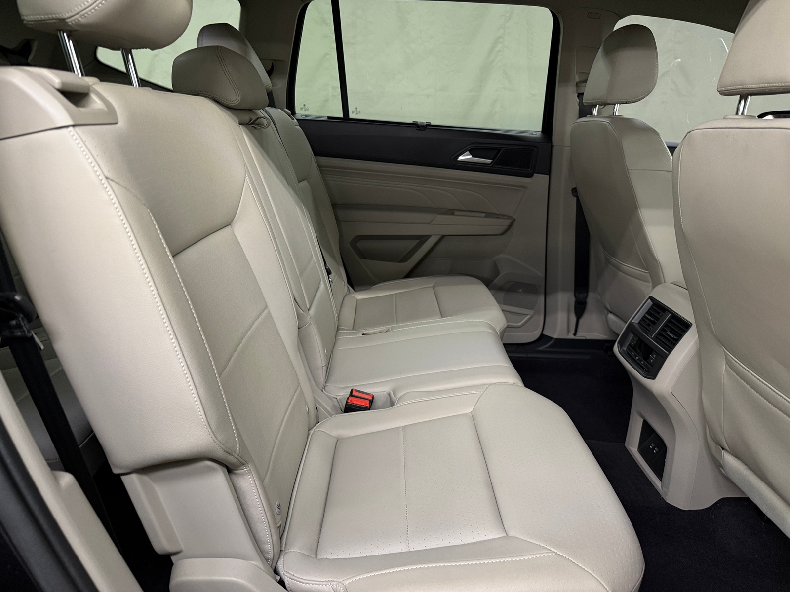 Thumbnail: 2021 Volkswagen Atlas - 5