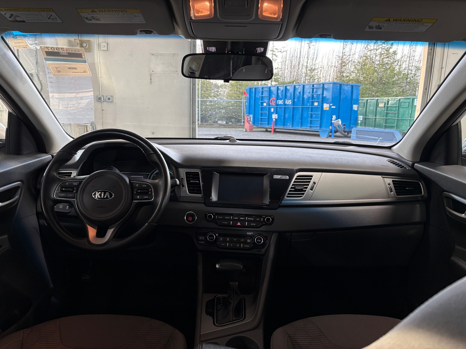 Thumbnail: 2019 Kia Niro - 3