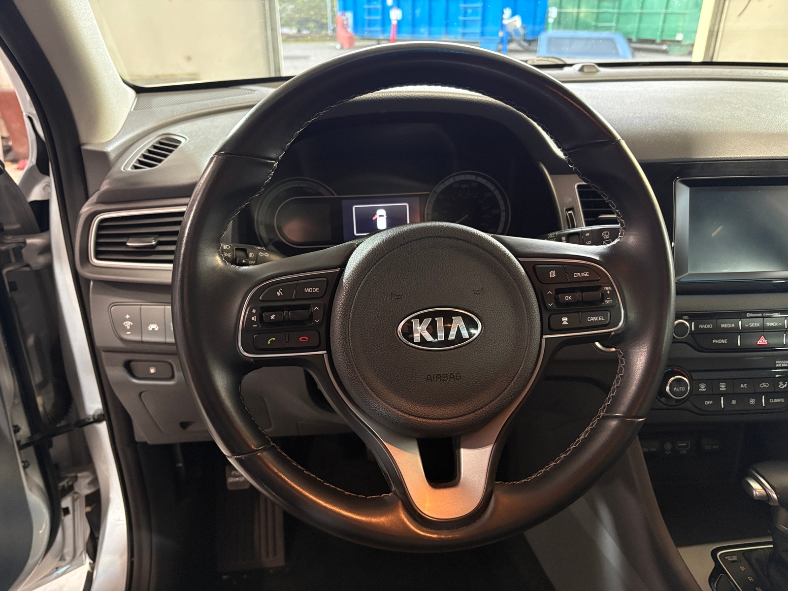 Thumbnail: 2019 Kia Niro - 5