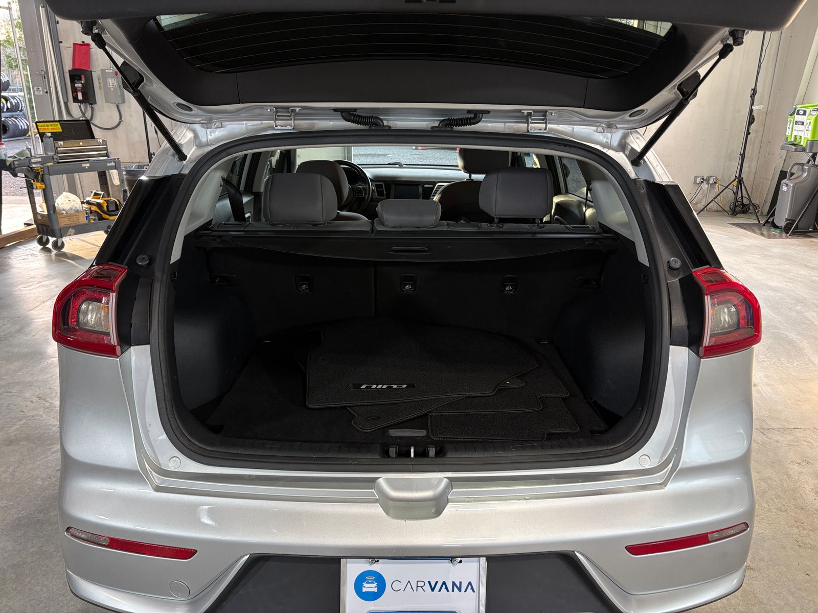 Thumbnail: 2019 Kia Niro - 7