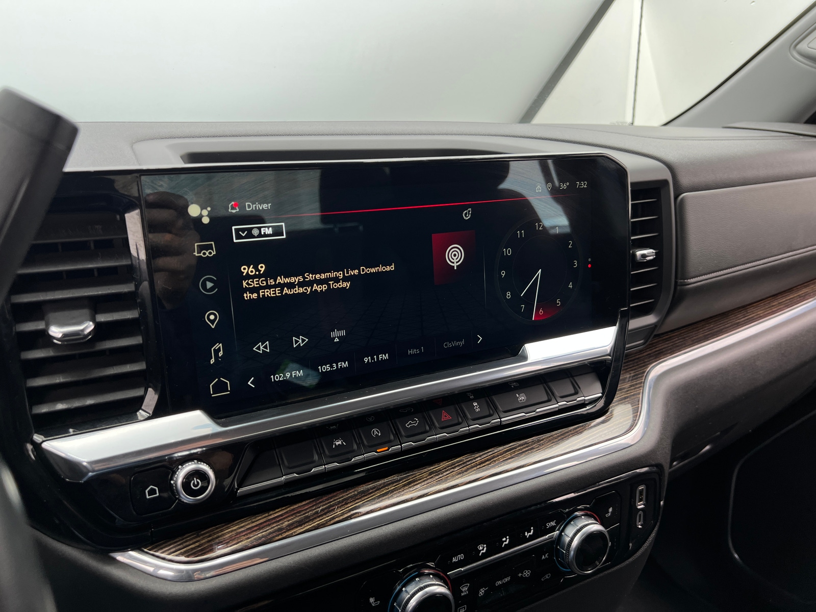 Thumbnail: 2024 GMC Sierra 1500 - 4