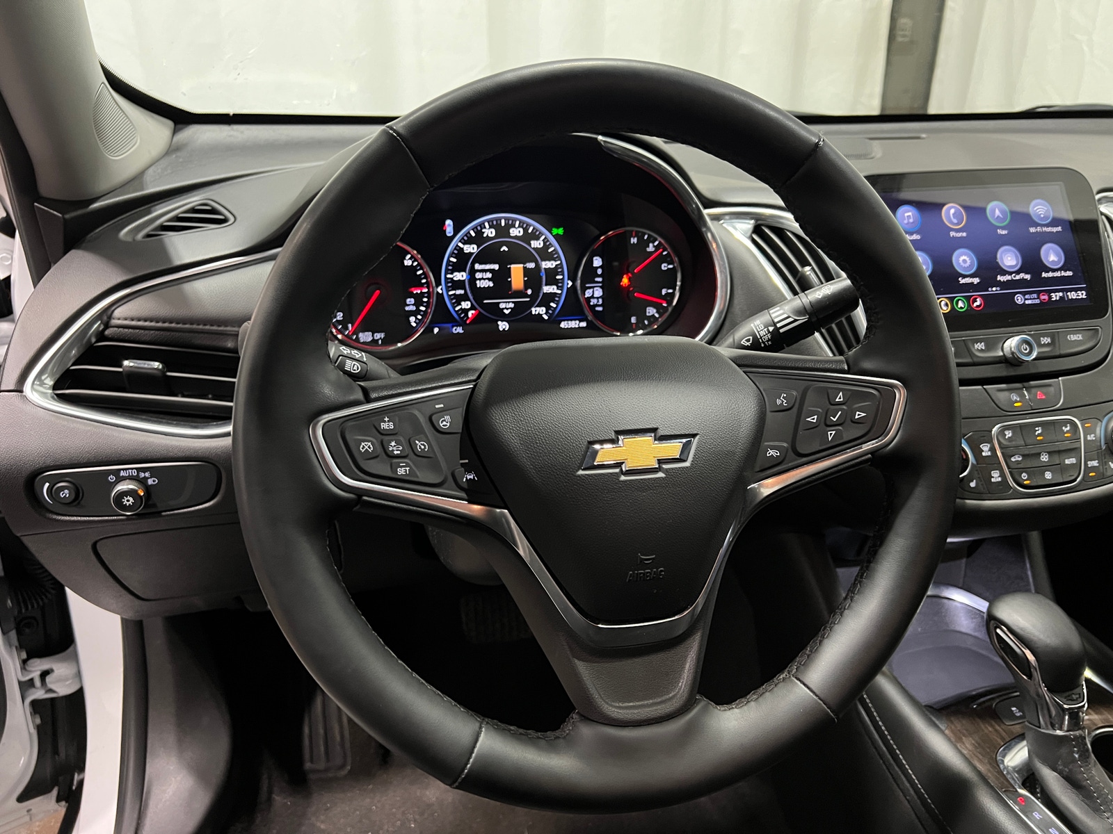 Thumbnail: 2024 Chevrolet Malibu - 4