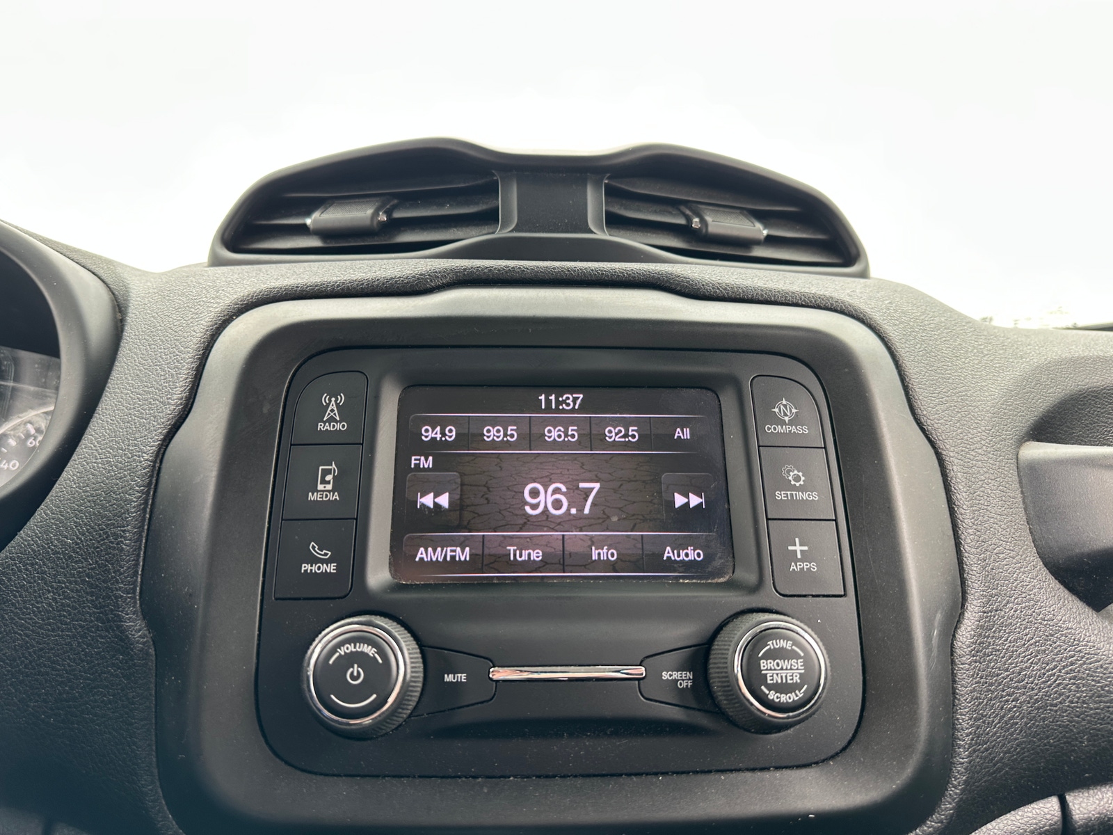 Thumbnail: 2020 Jeep Renegade - 4