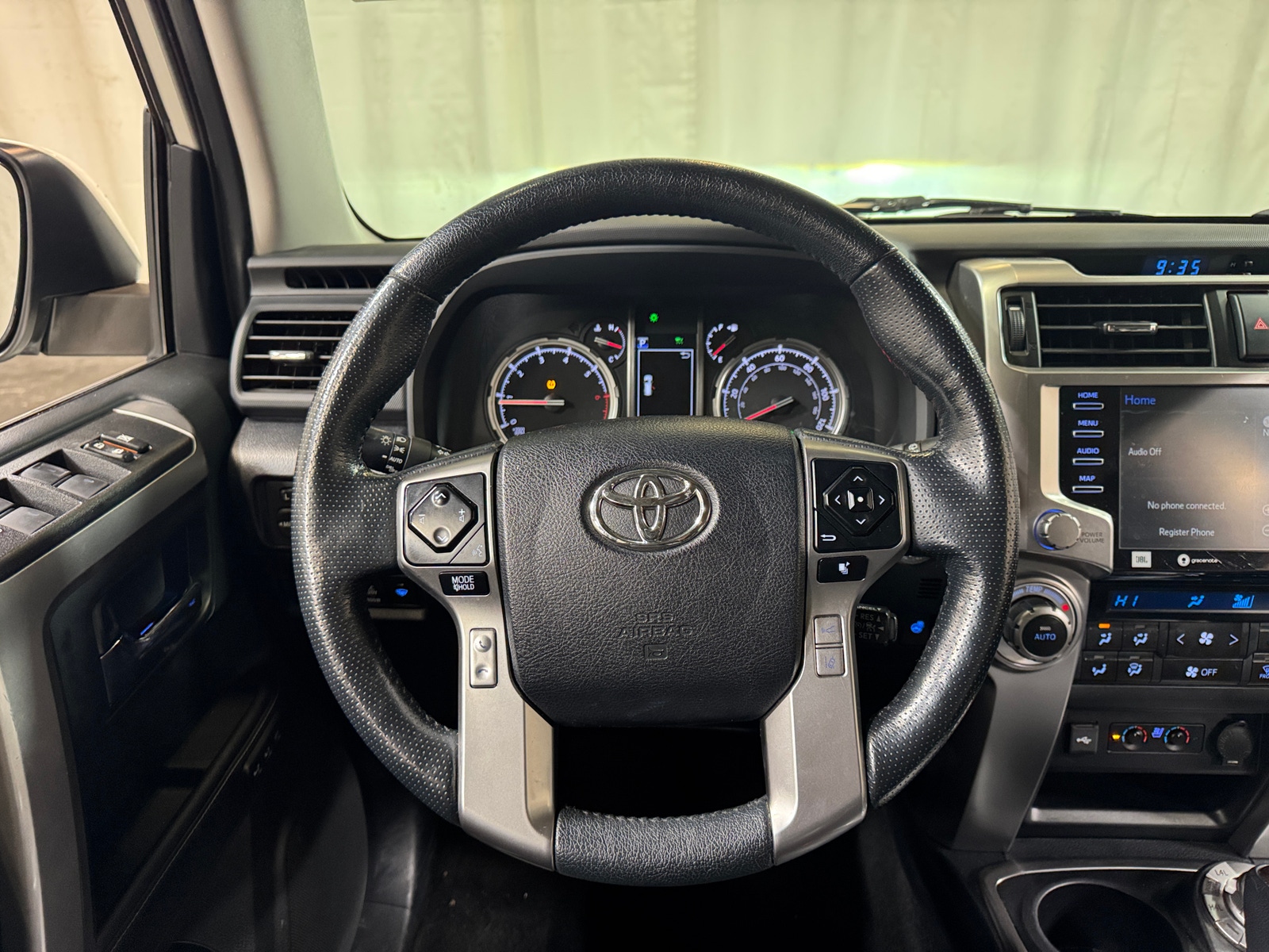 Thumbnail: 2023 Toyota 4Runner - 4