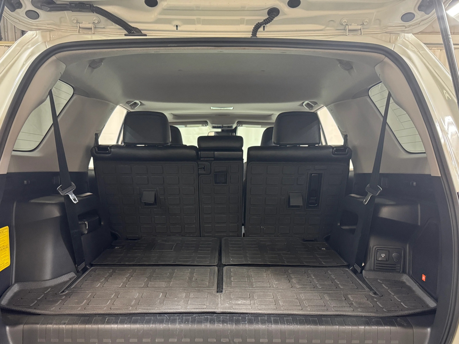 Thumbnail: 2023 Toyota 4Runner - 6