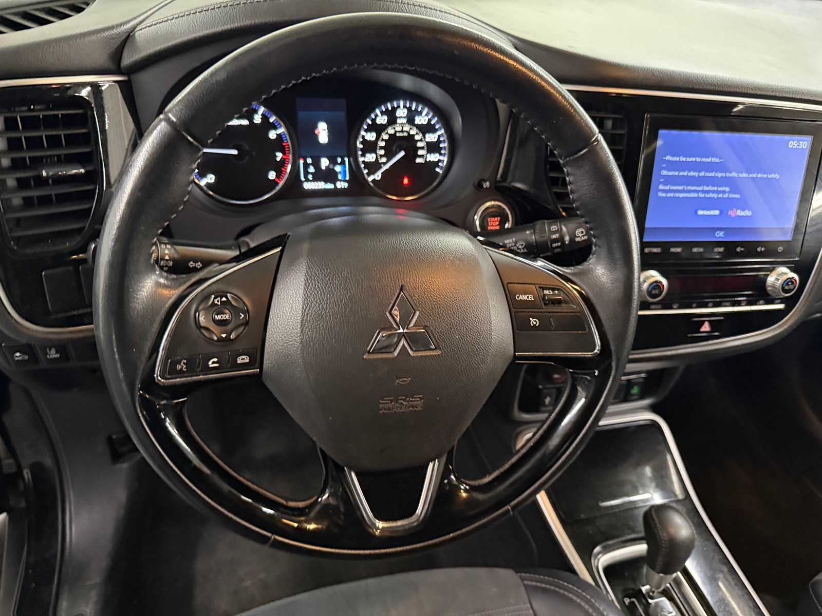 Thumbnail: 2020 Mitsubishi Outlander - 5