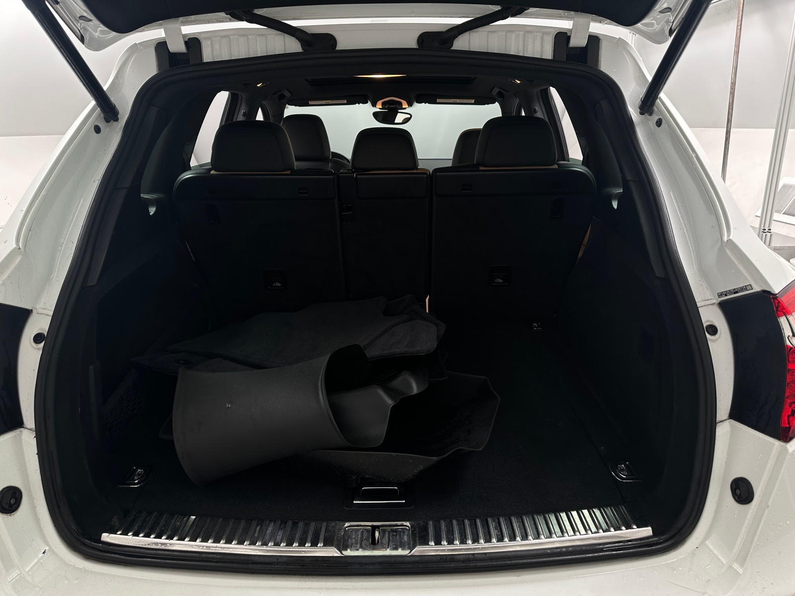 Thumbnail: 2014 Porsche Cayenne - 6