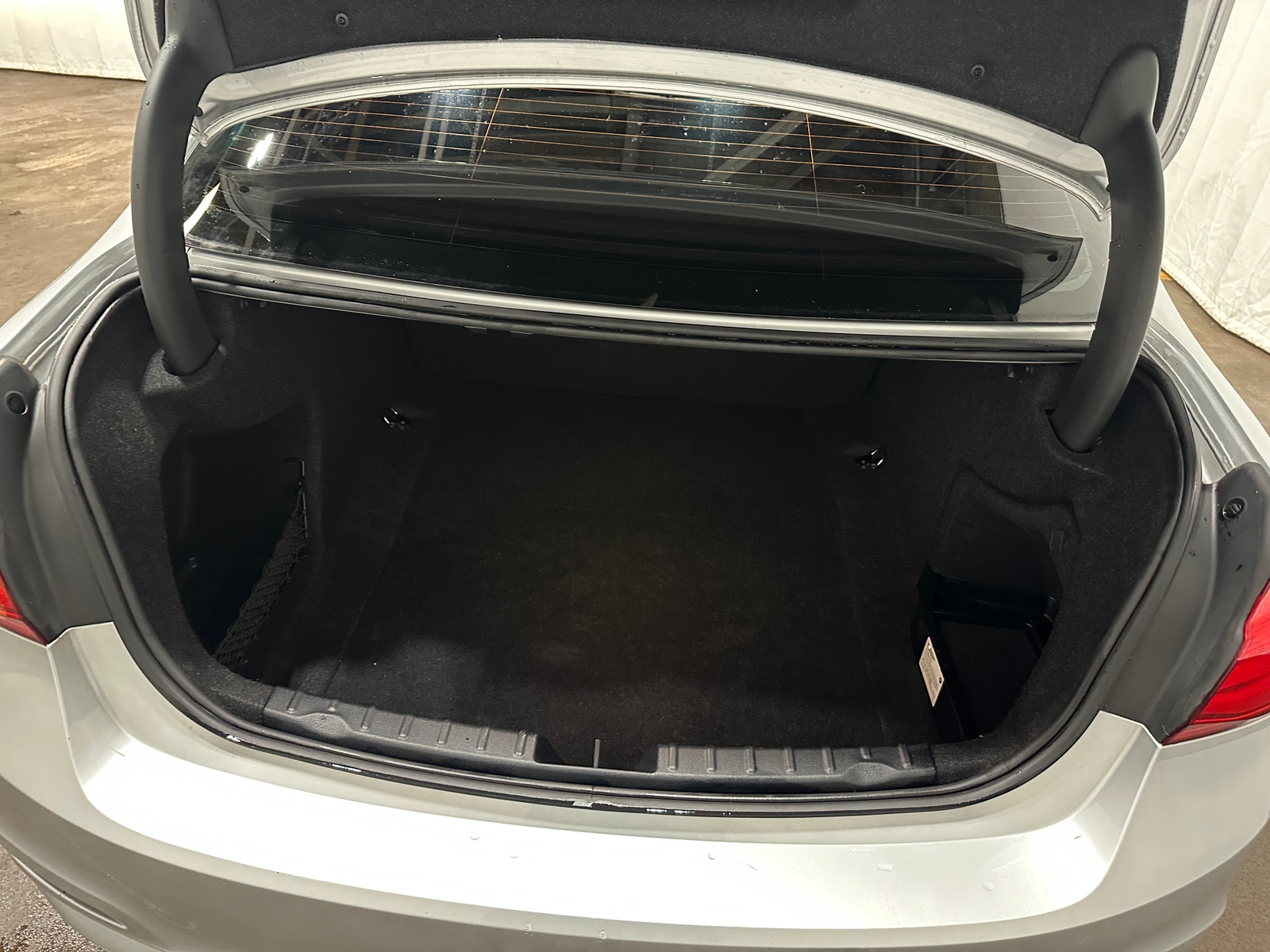 Thumbnail: 2018 BMW 3 Series - 6