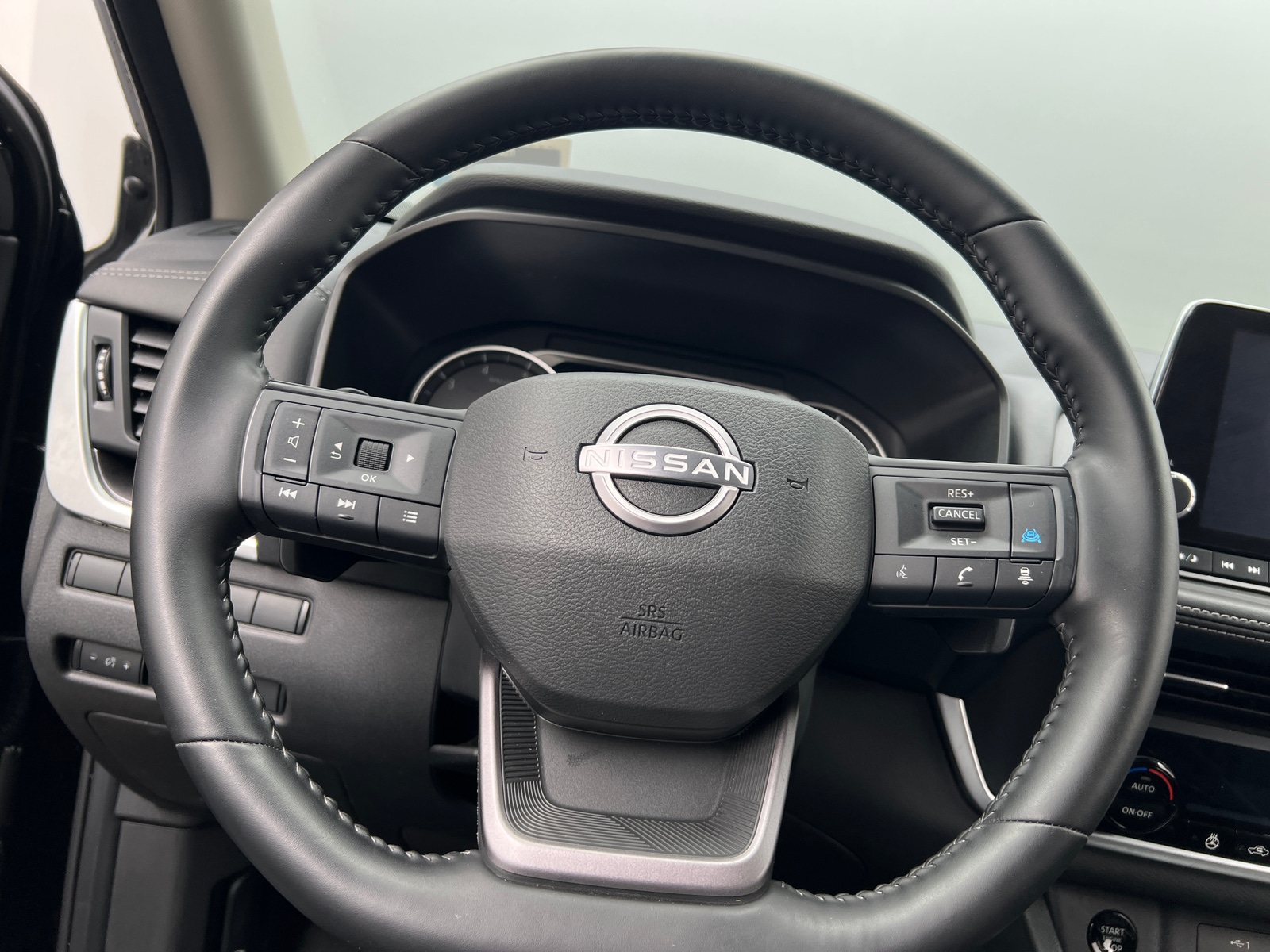 Thumbnail: 2025 Nissan Rogue - 5