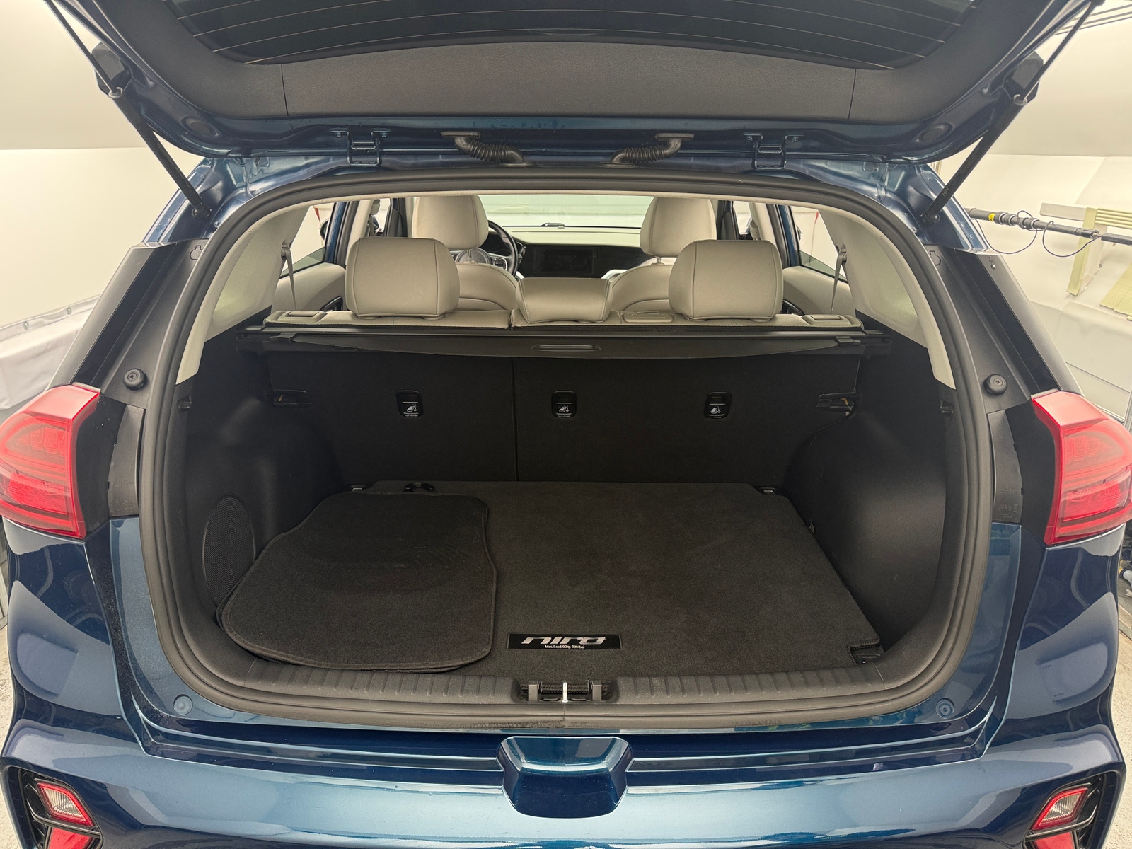 Thumbnail: 2021 Kia Niro - 6