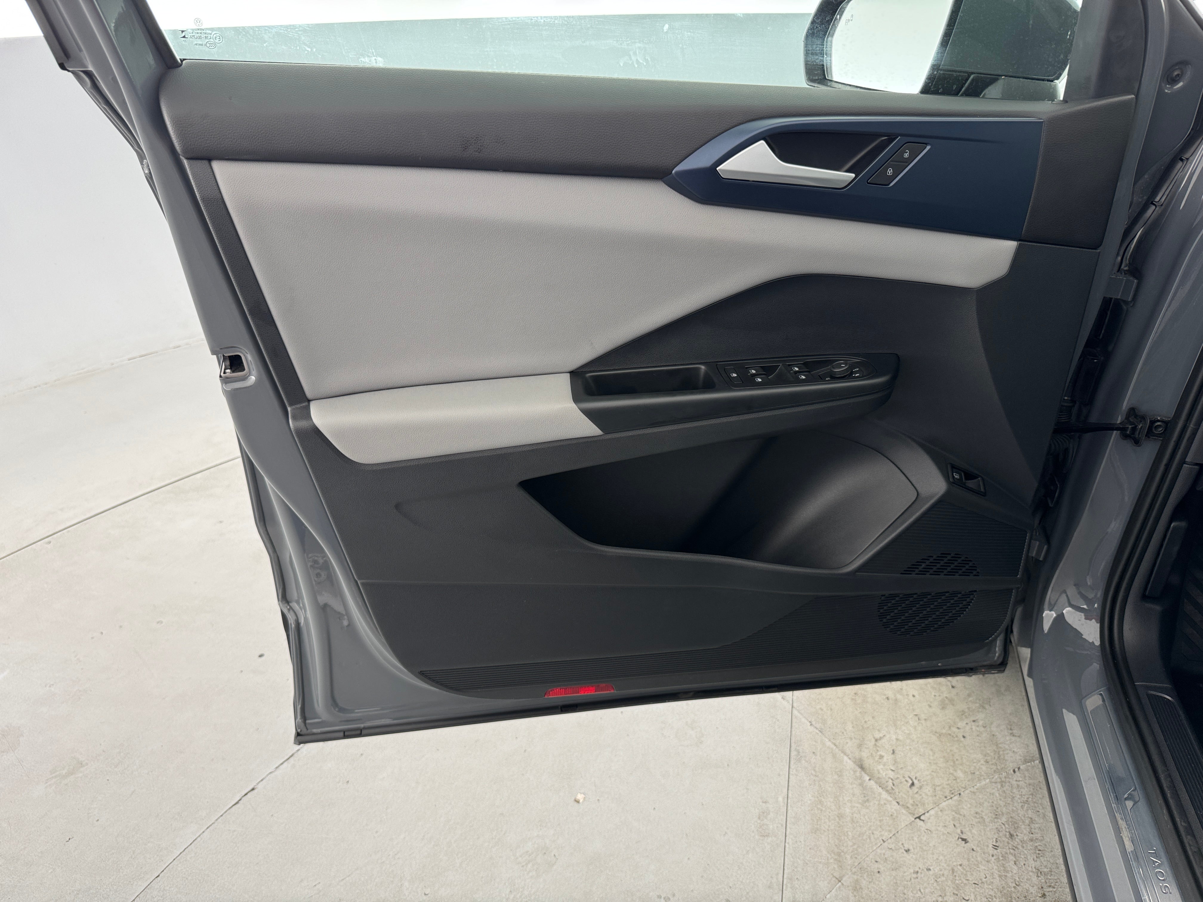 2023 Volkswagen Taos